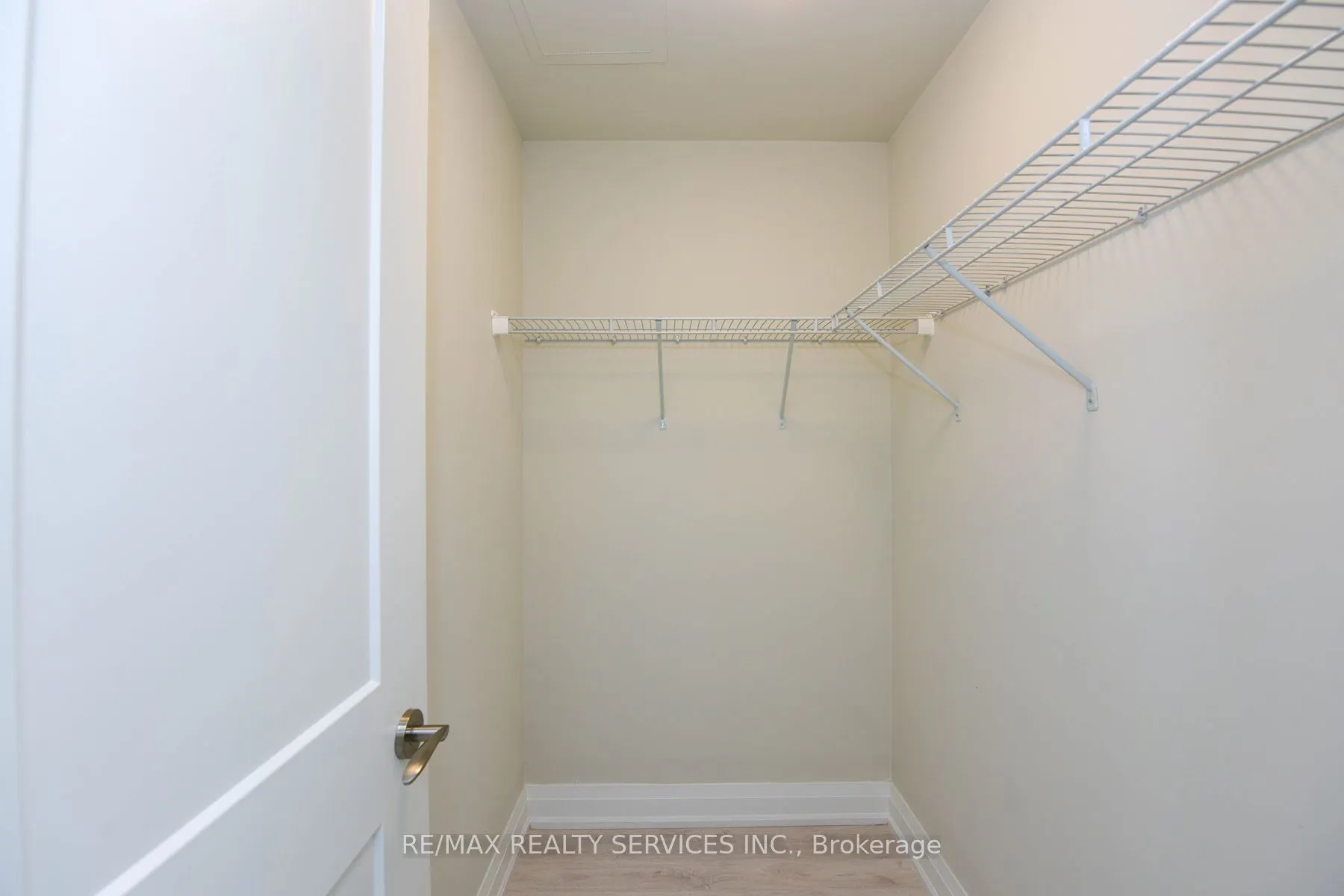 15 Lynch Street, #2103