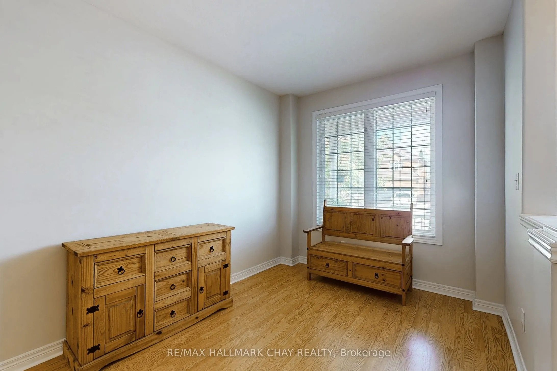 76 Cobblestone Court