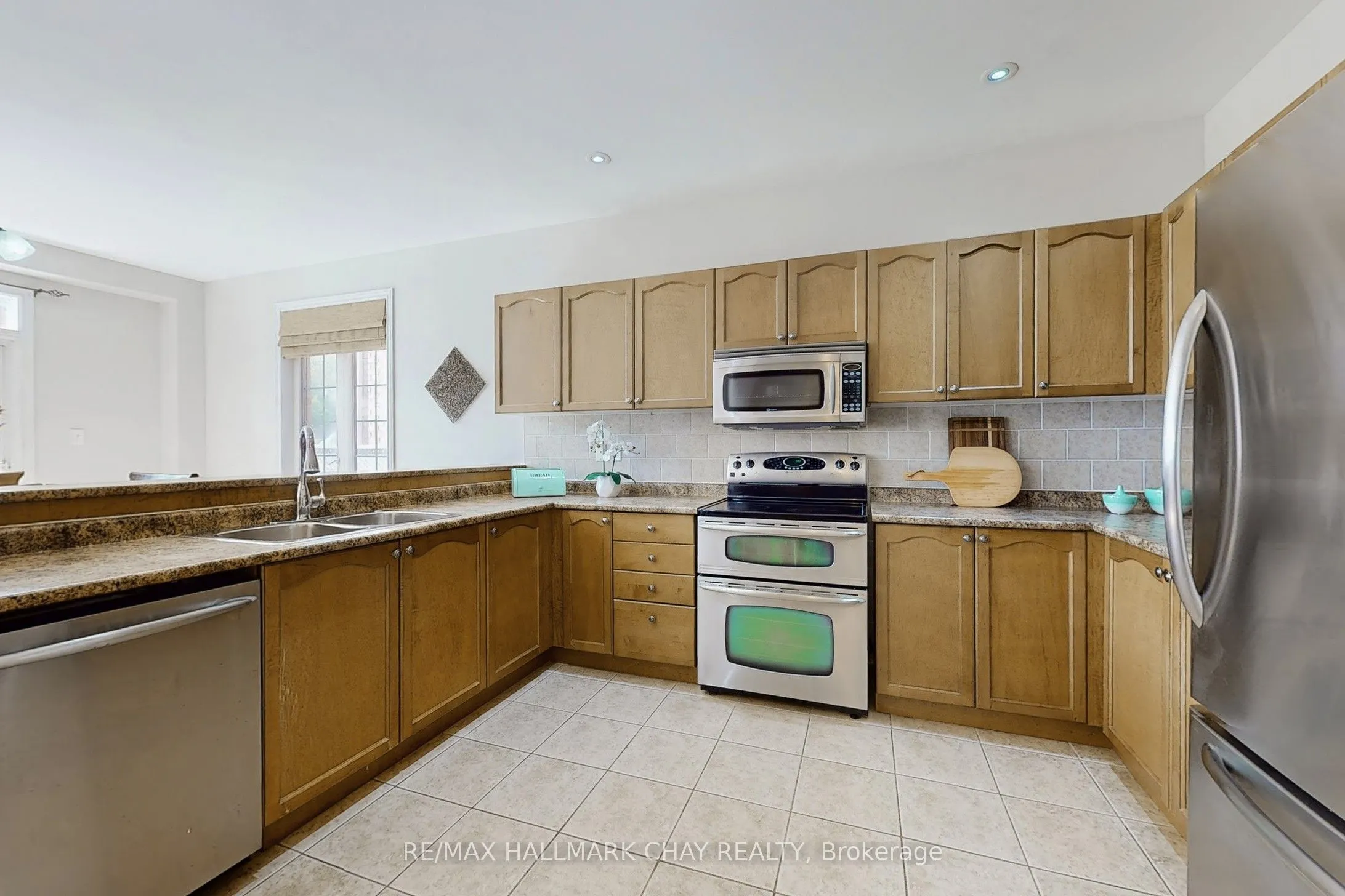 76 Cobblestone Court