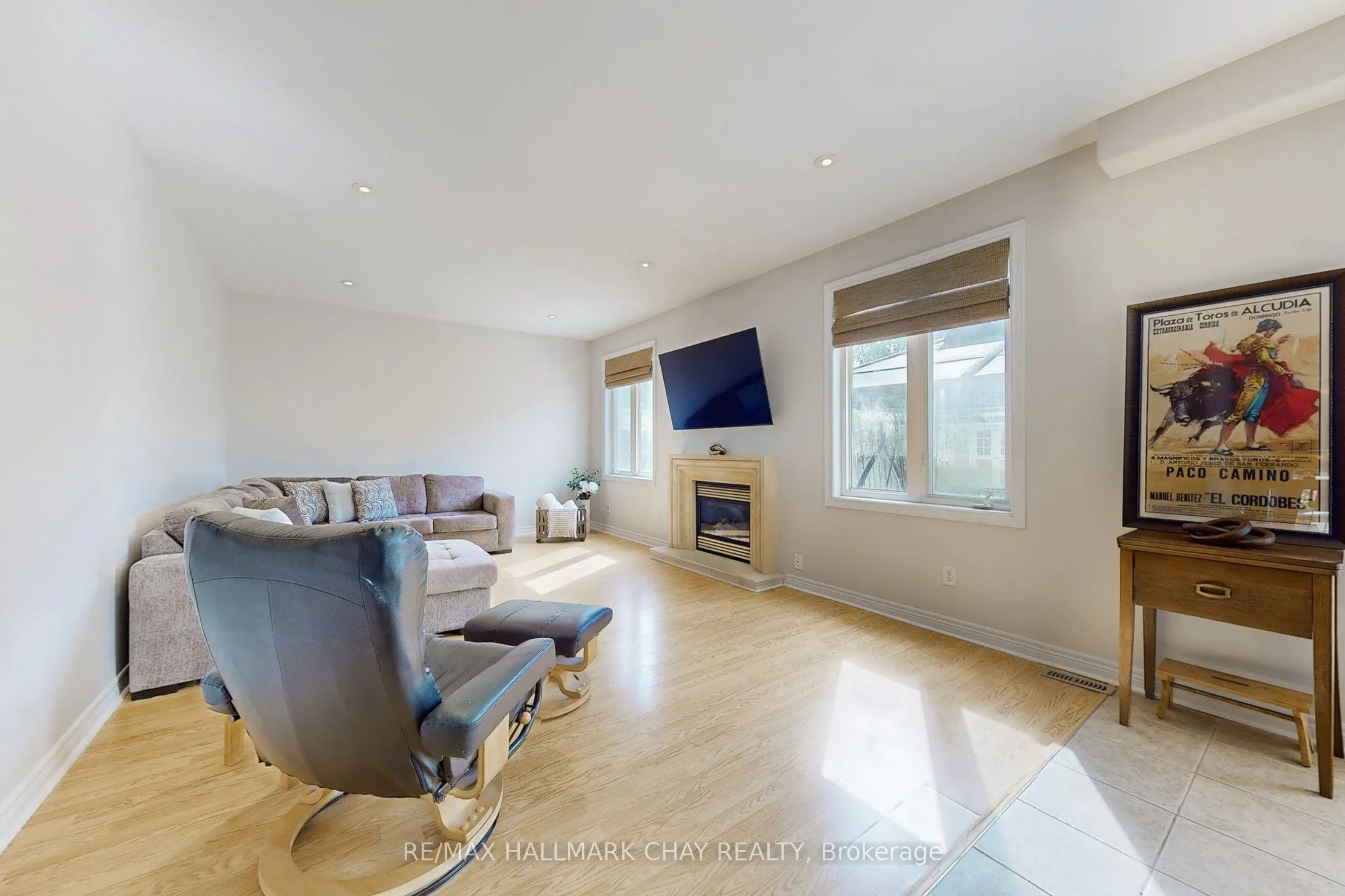 76 Cobblestone Court