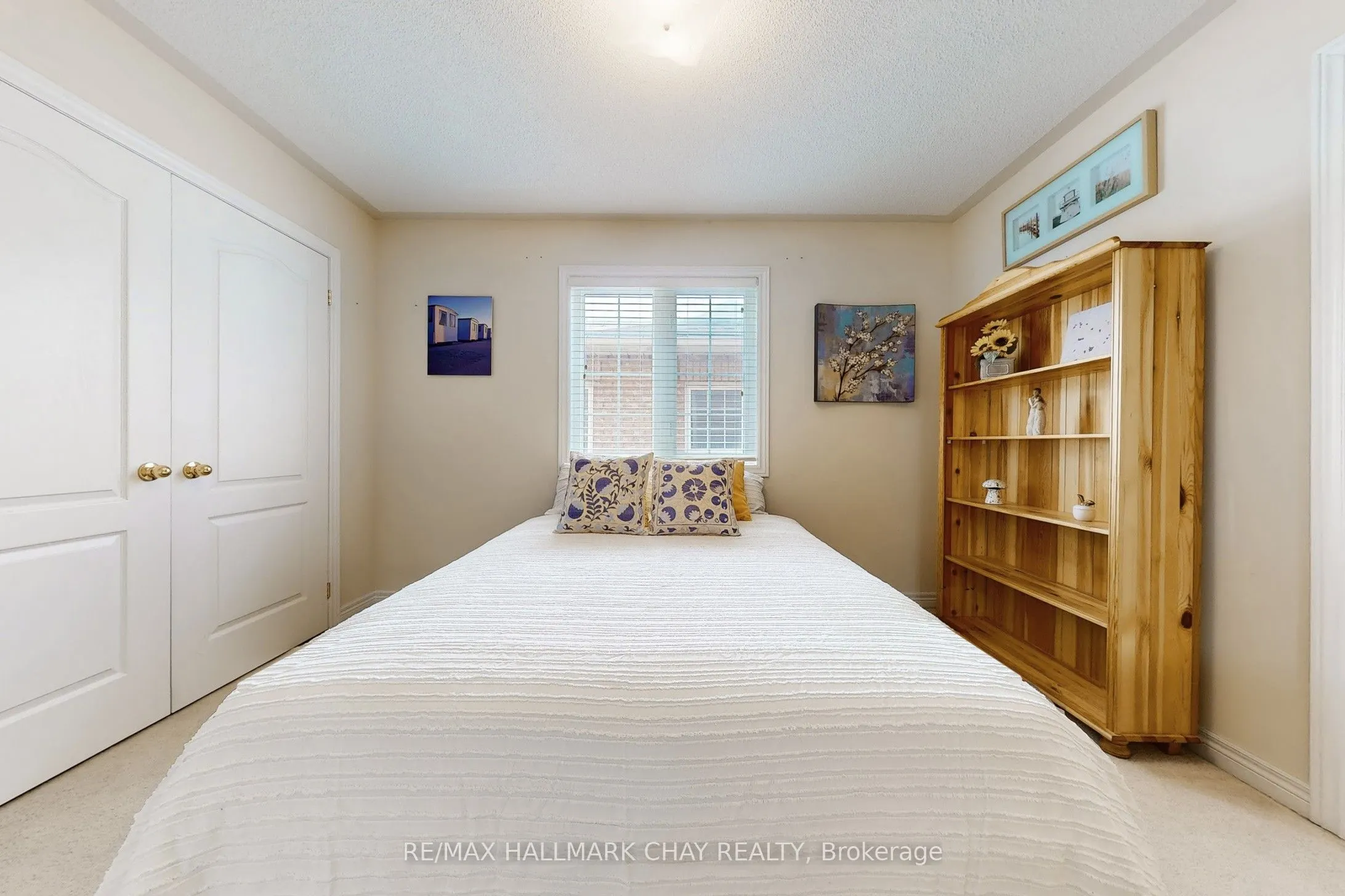 76 Cobblestone Court
