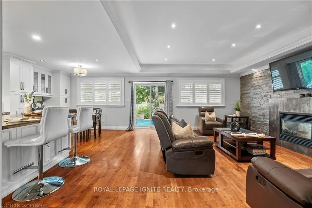 31 Ridge Drive