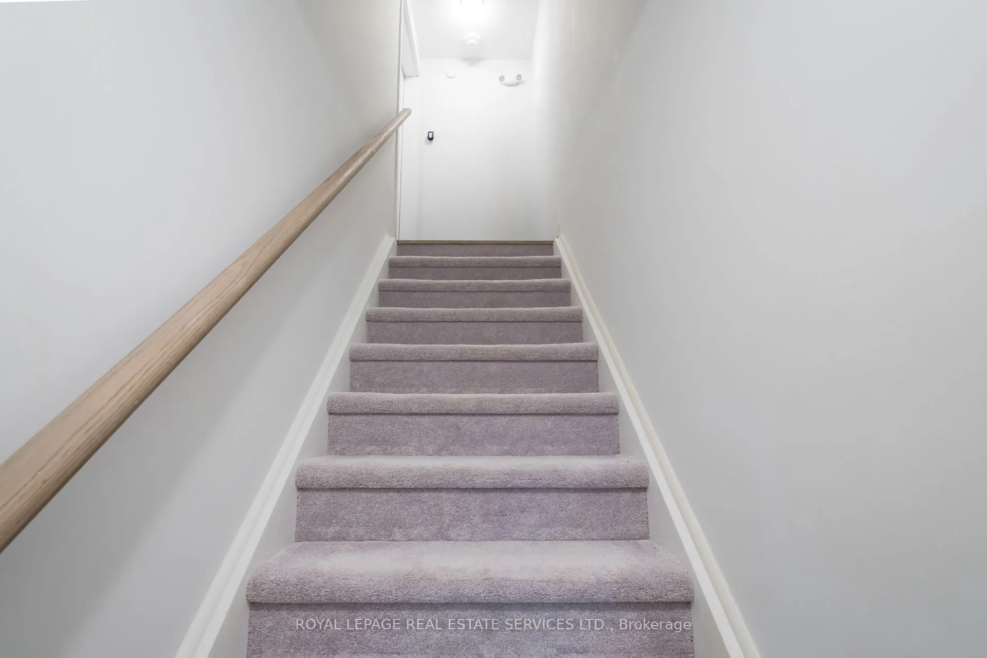 3425 Ridgeway Drive, #11