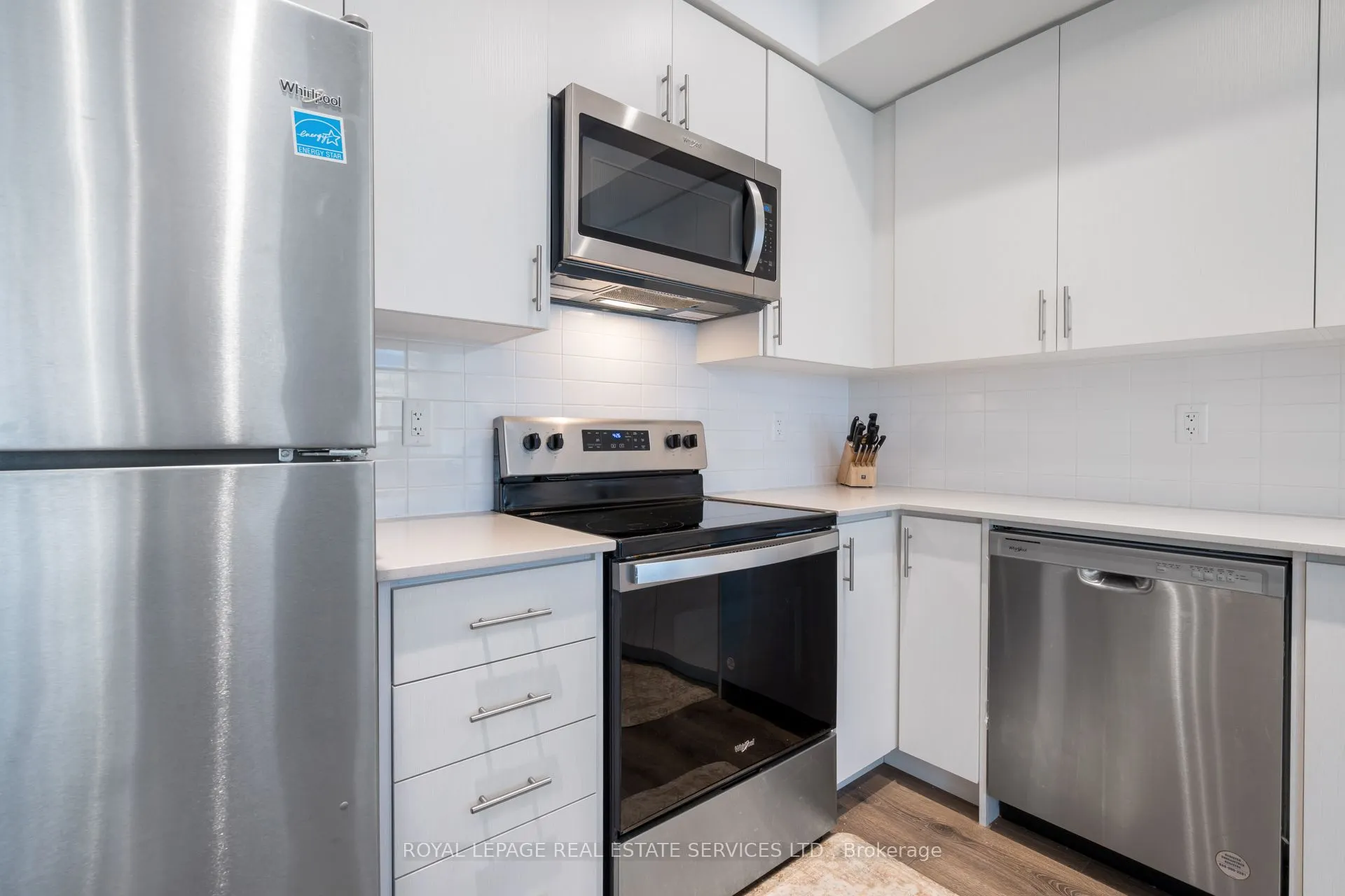 3425 Ridgeway Drive, #11