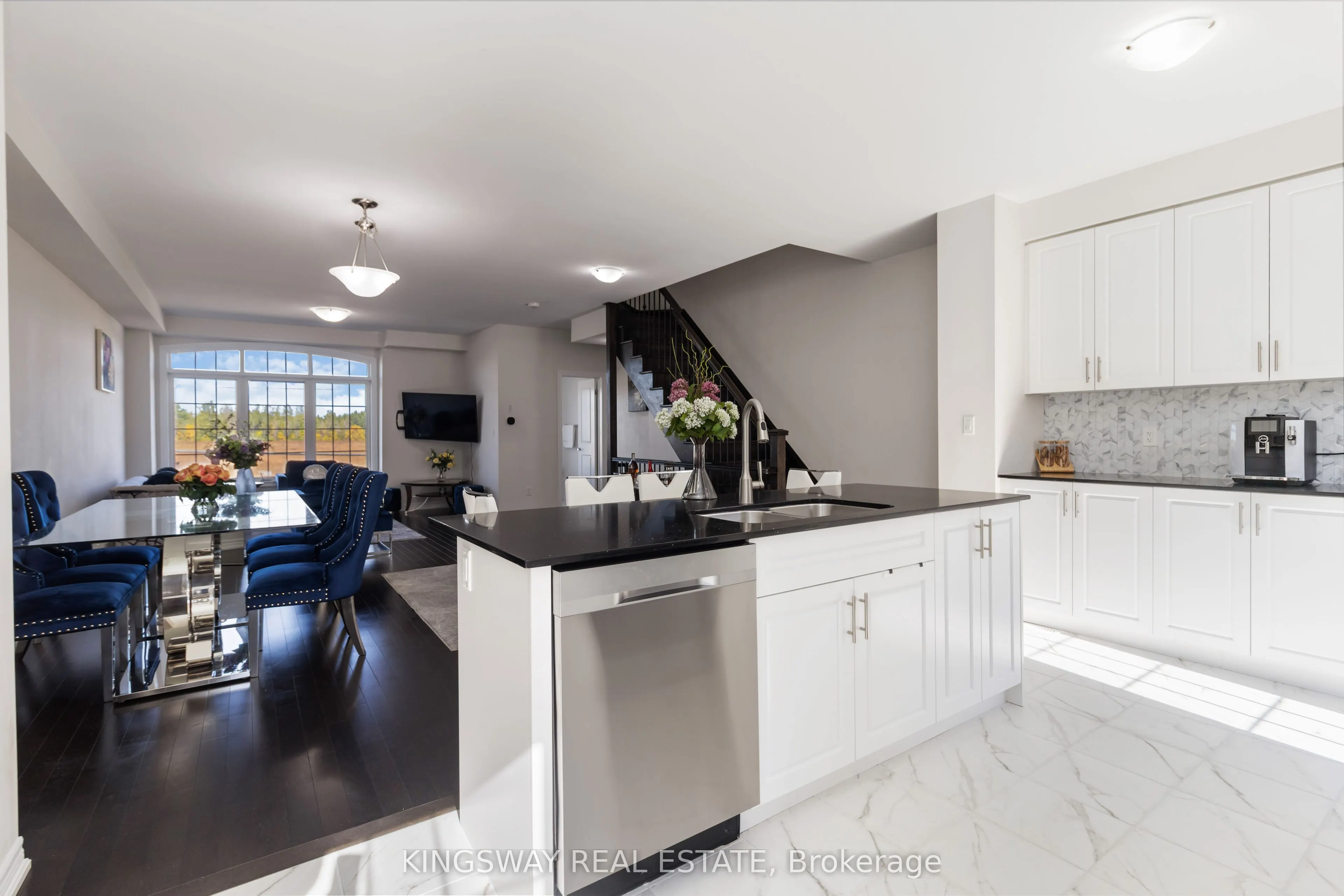 86 Fruitvale Circle