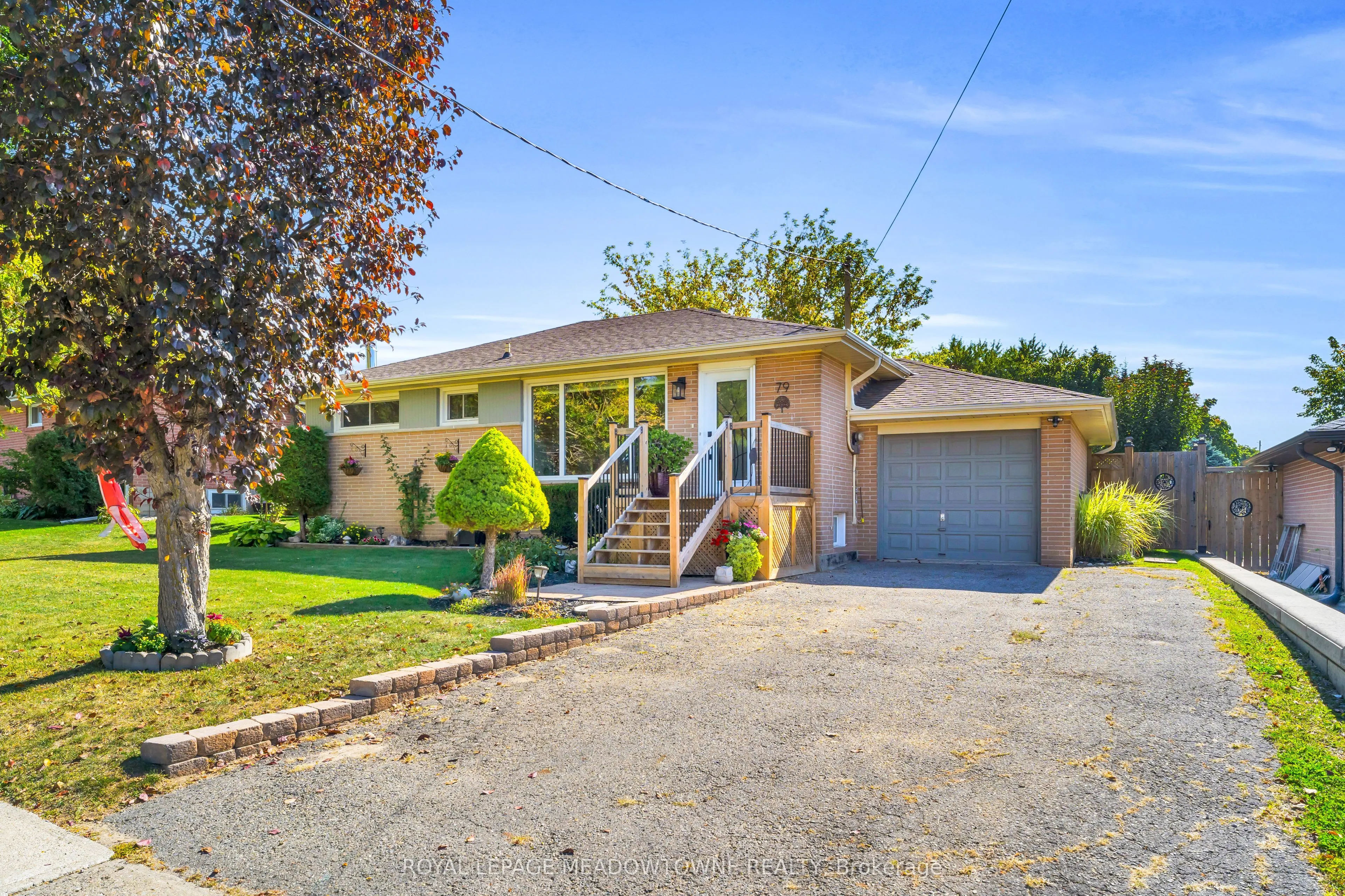 79 Rexway Drive