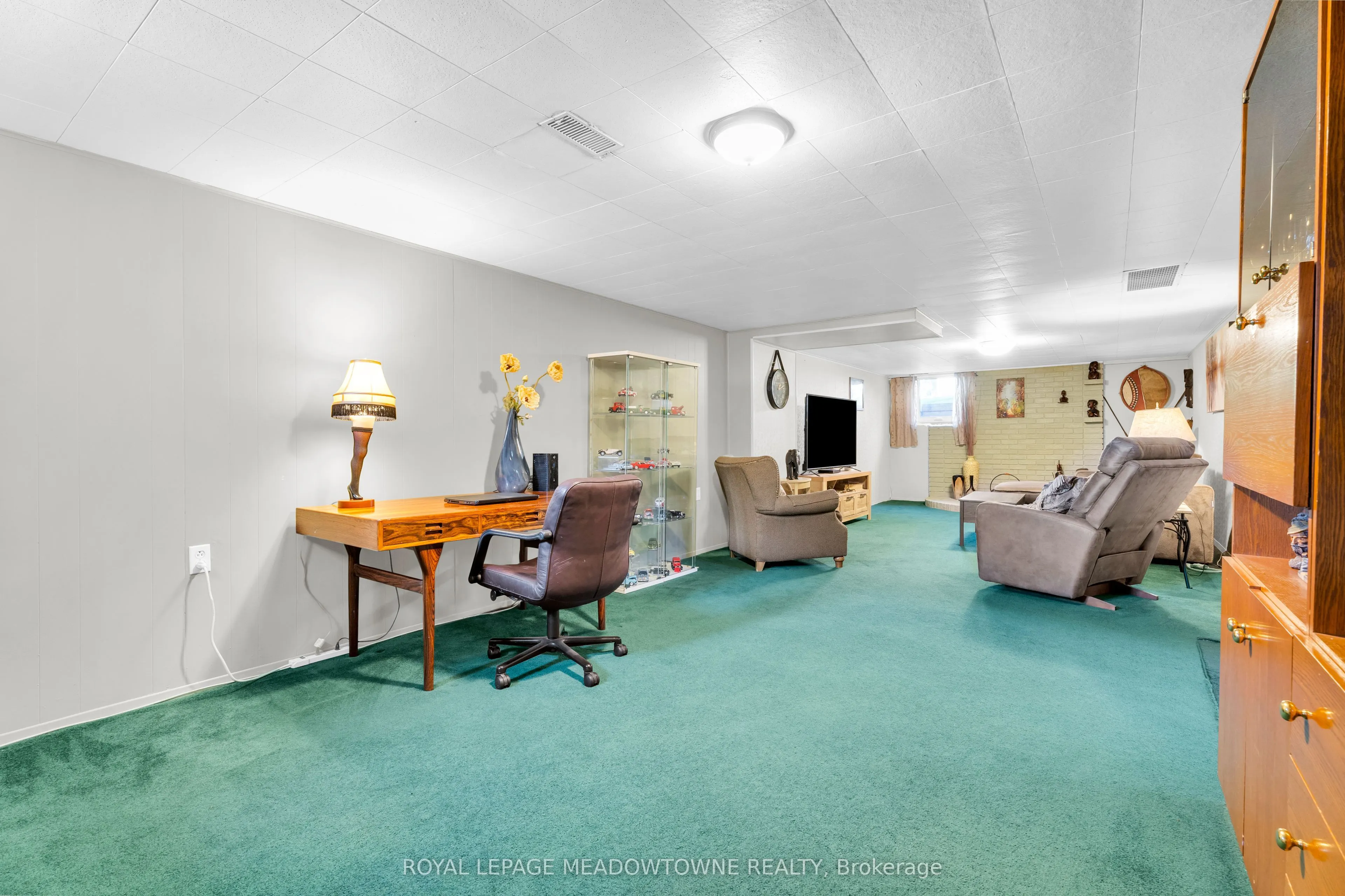 79 Rexway Drive