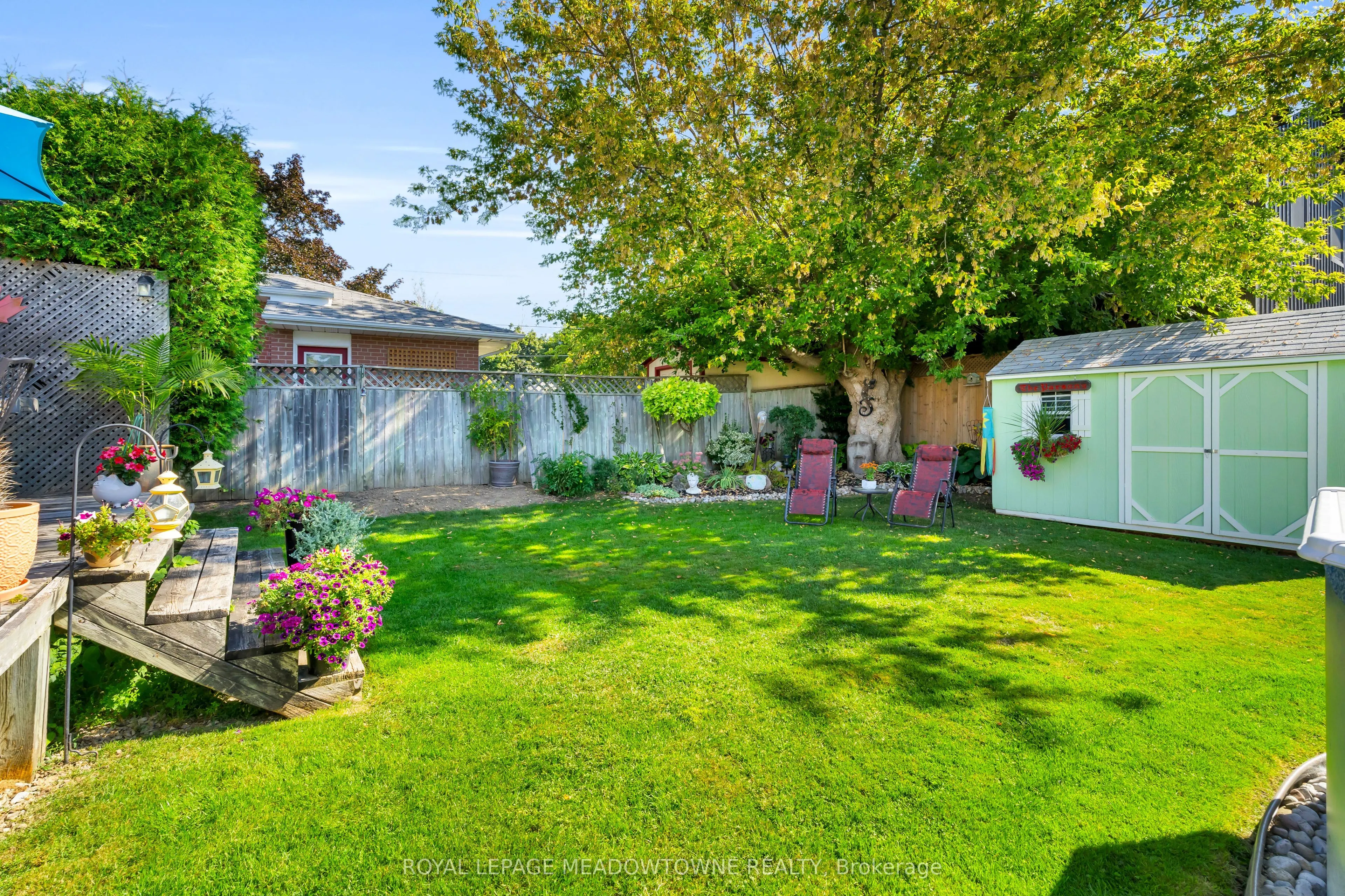 79 Rexway Drive