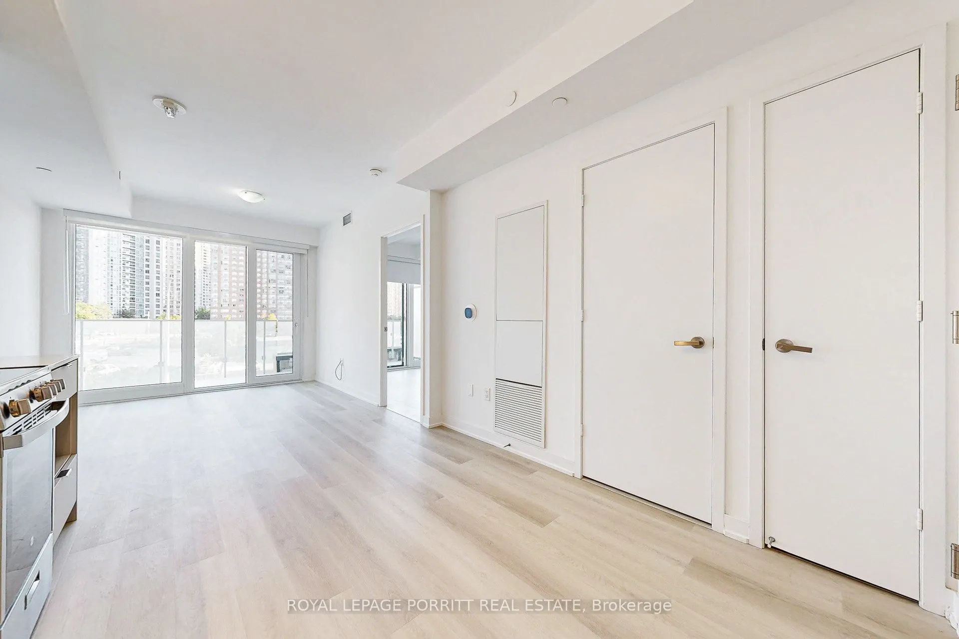 3883 Quartz Road, #202