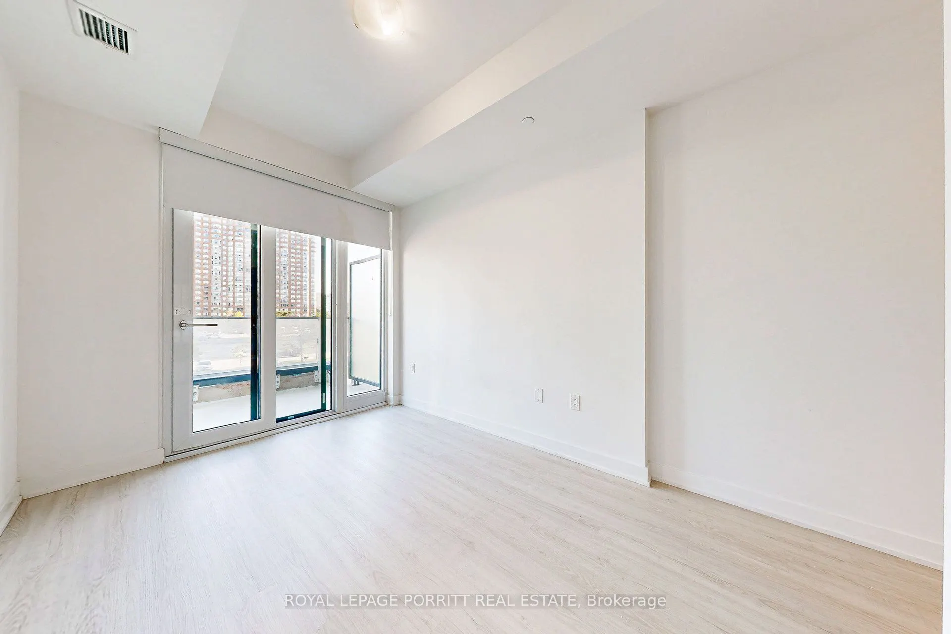 3883 Quartz Road, #202