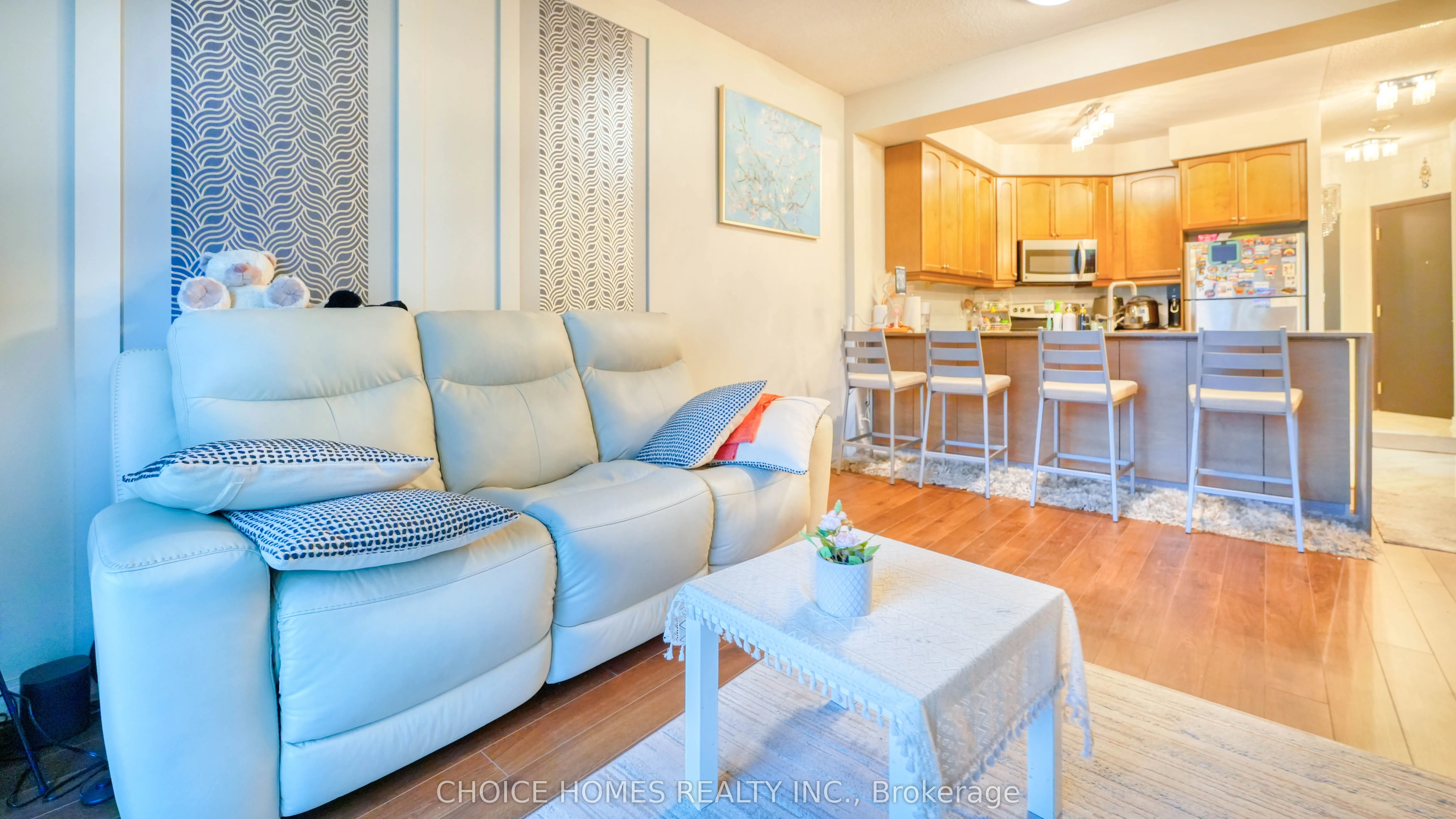 80 Absolute Avenue, #404