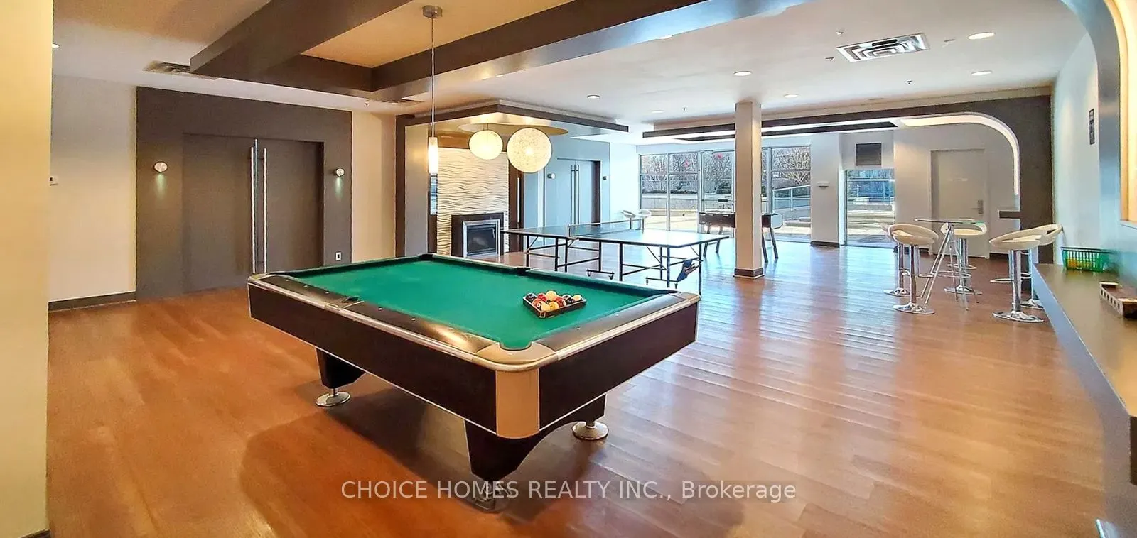80 Absolute Avenue, #404