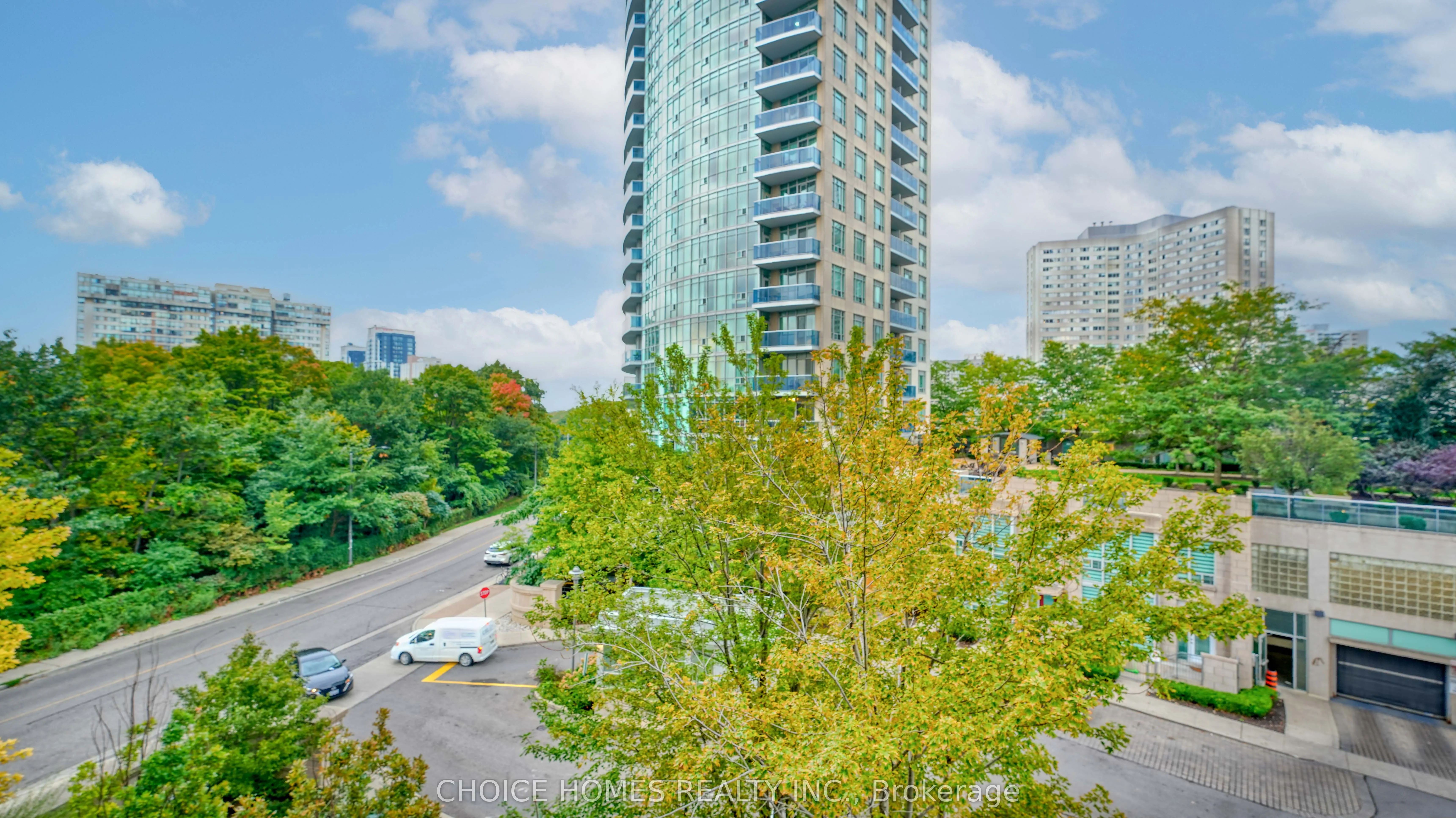80 Absolute Avenue, #404