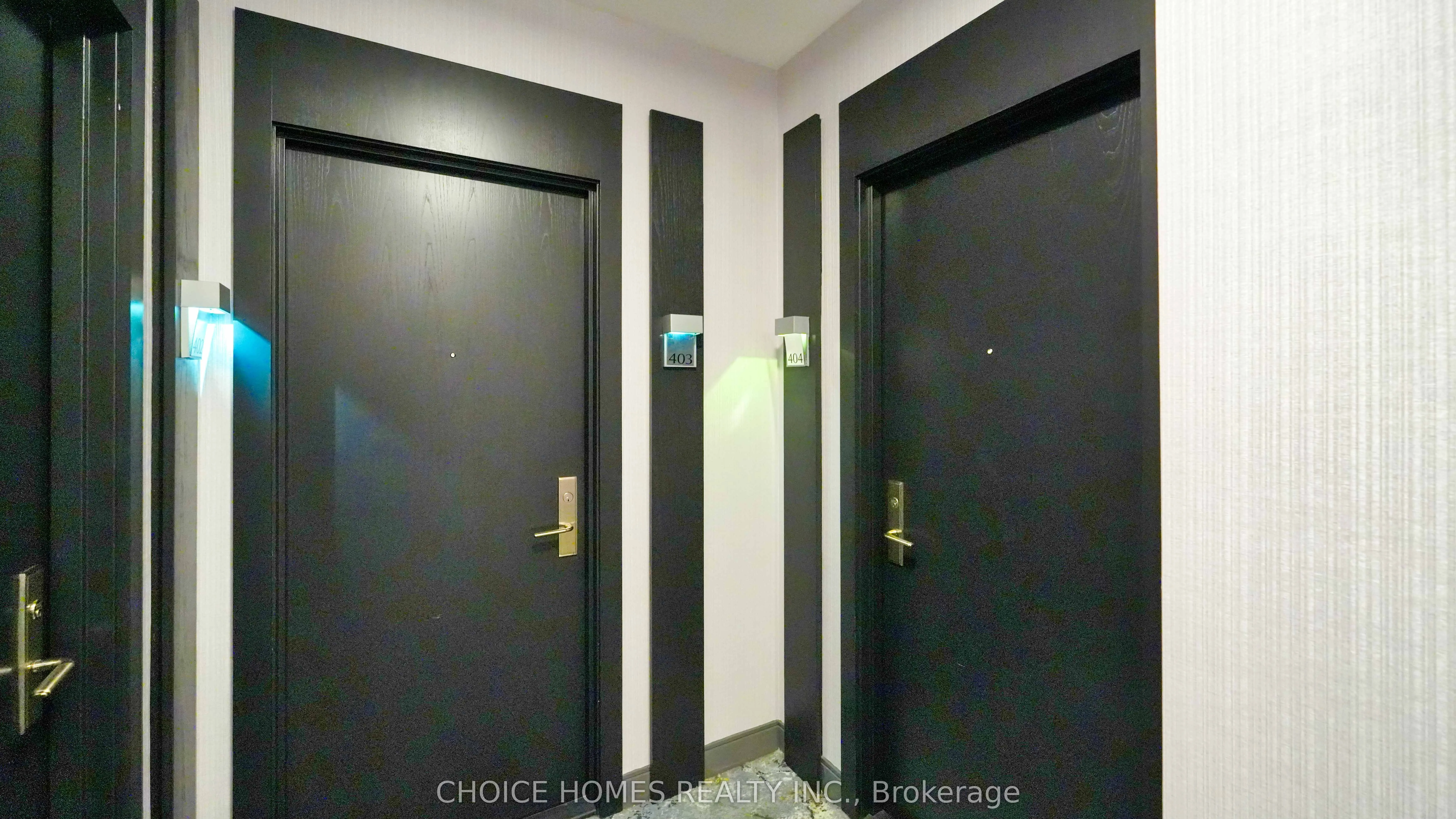 80 Absolute Avenue, #404