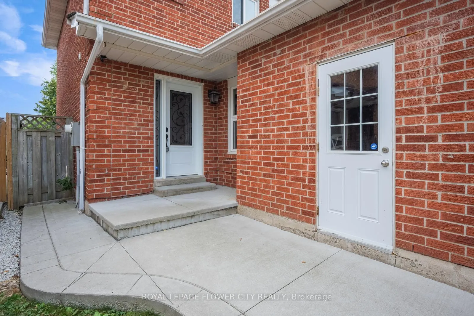 16 Ecclestone Drive