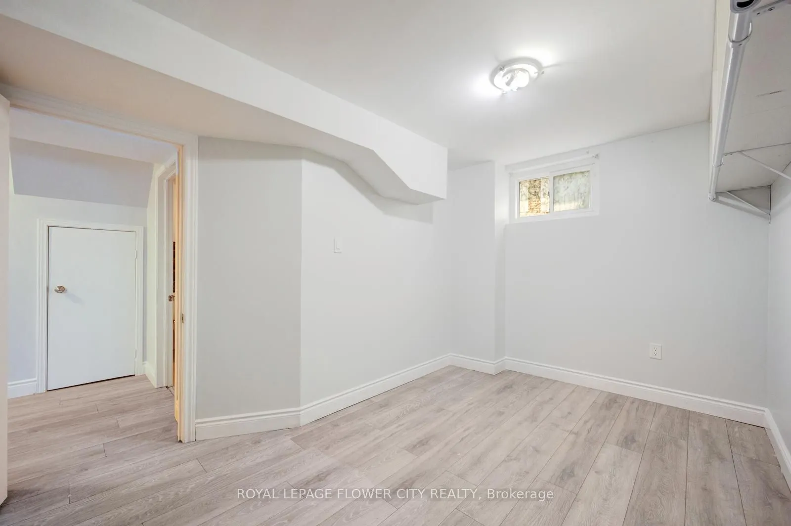16 Ecclestone Drive
