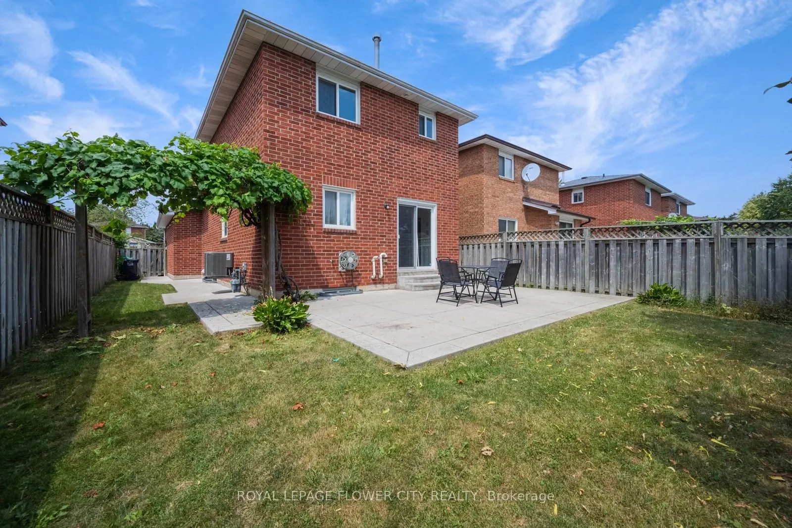 16 Ecclestone Drive