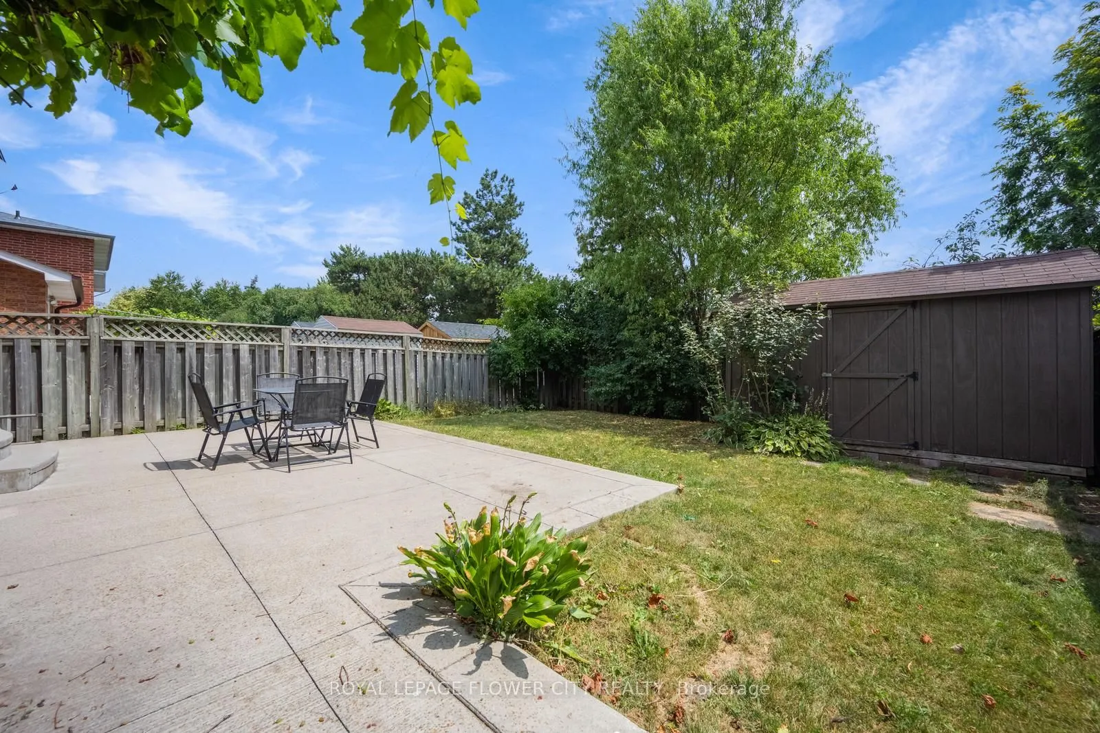 16 Ecclestone Drive