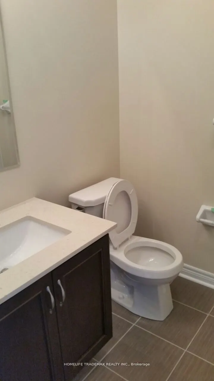 41 Battalion Road E, #41