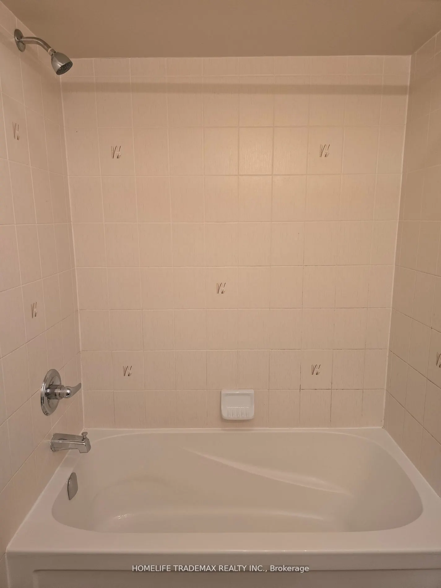 41 Battalion Road E, #41