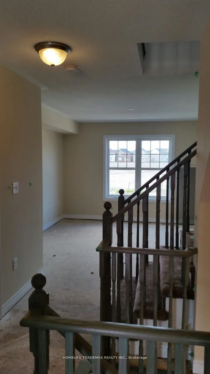 41 Battalion Road E, #41