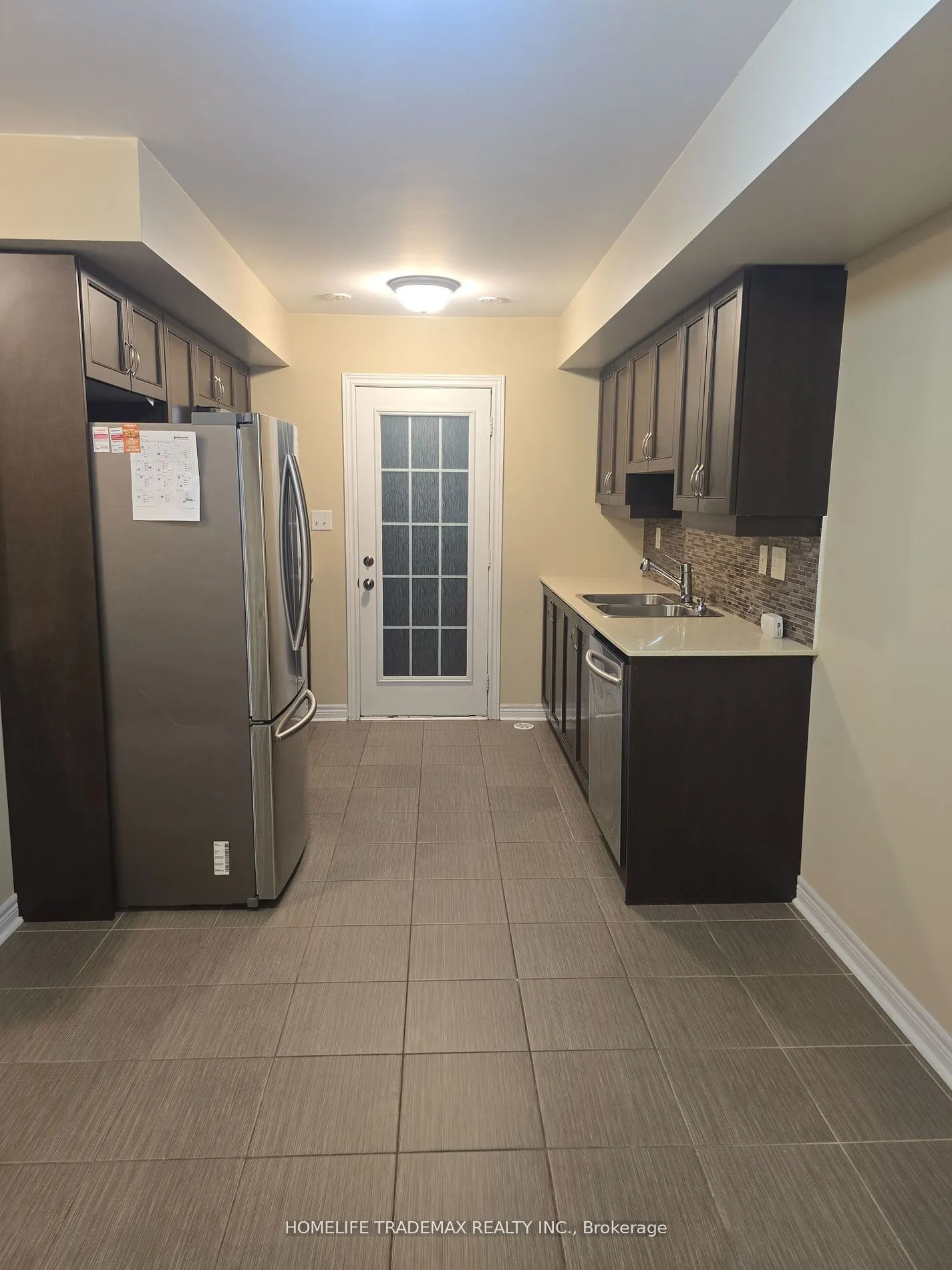 41 Battalion Road E, #41