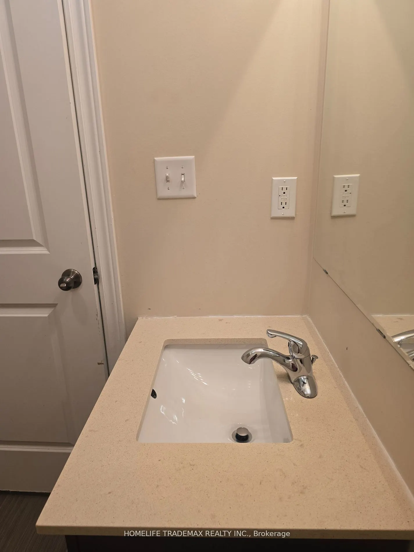 41 Battalion Road E, #41