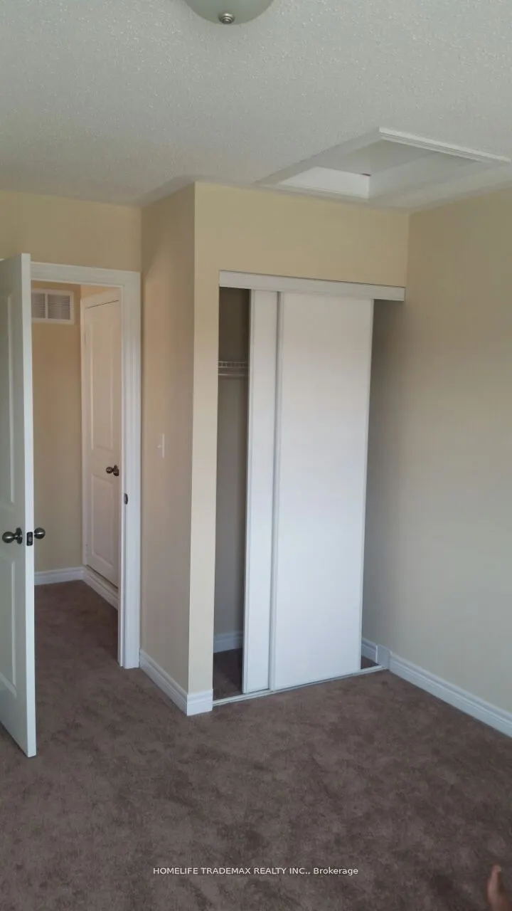41 Battalion Road E, #41