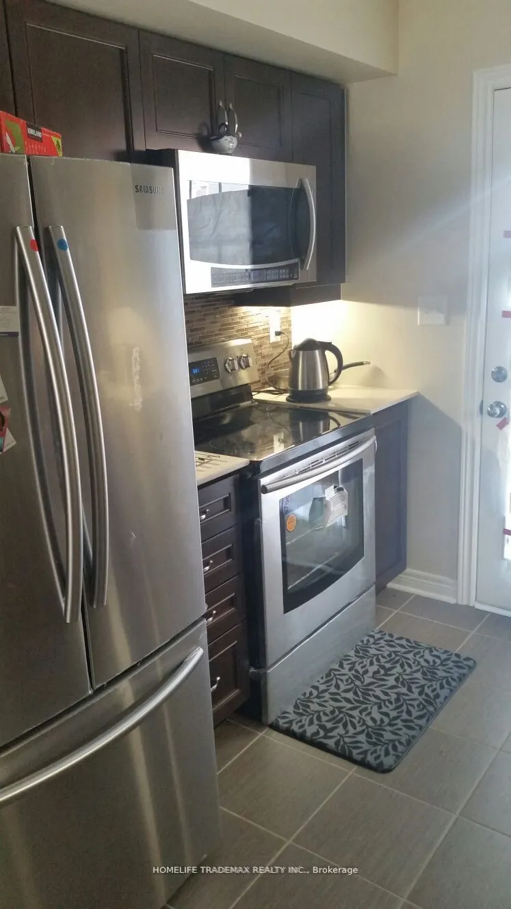 41 Battalion Road E, #41
