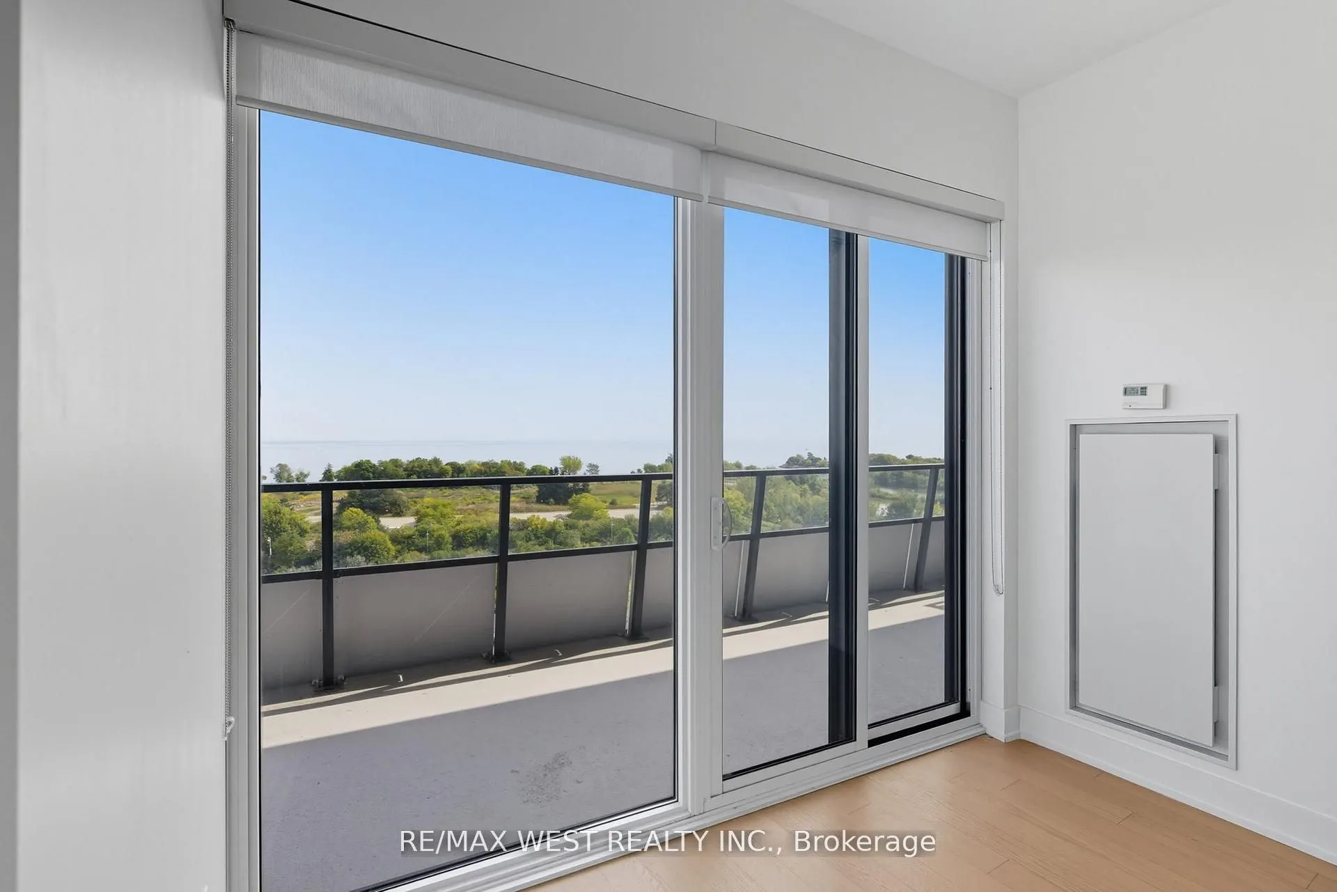 20 Shore Breeze Drive, #702