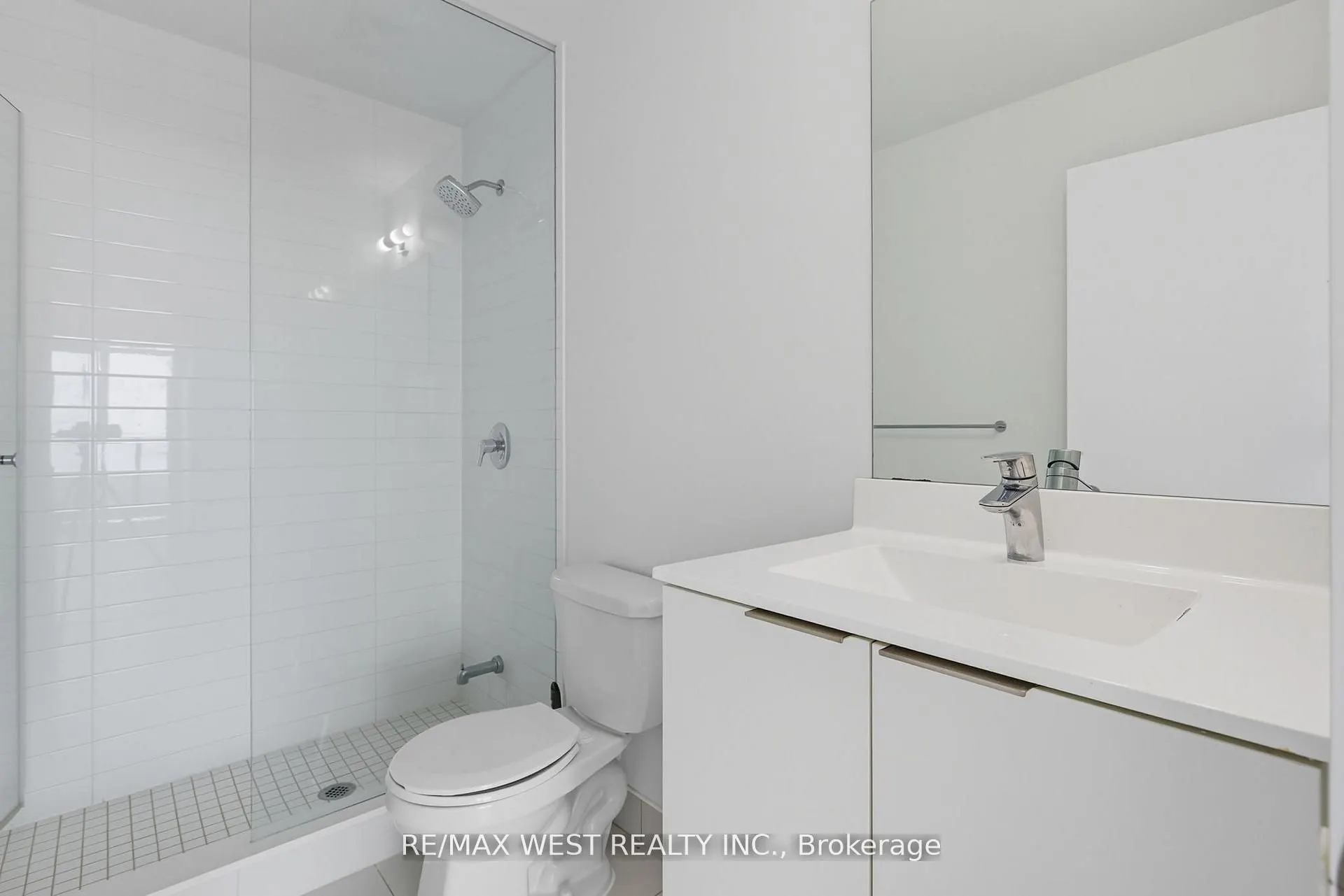 20 Shore Breeze Drive, #702
