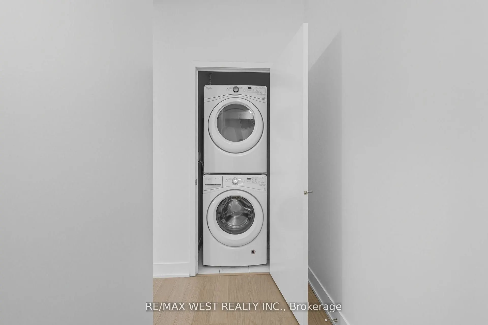 20 Shore Breeze Drive, #702