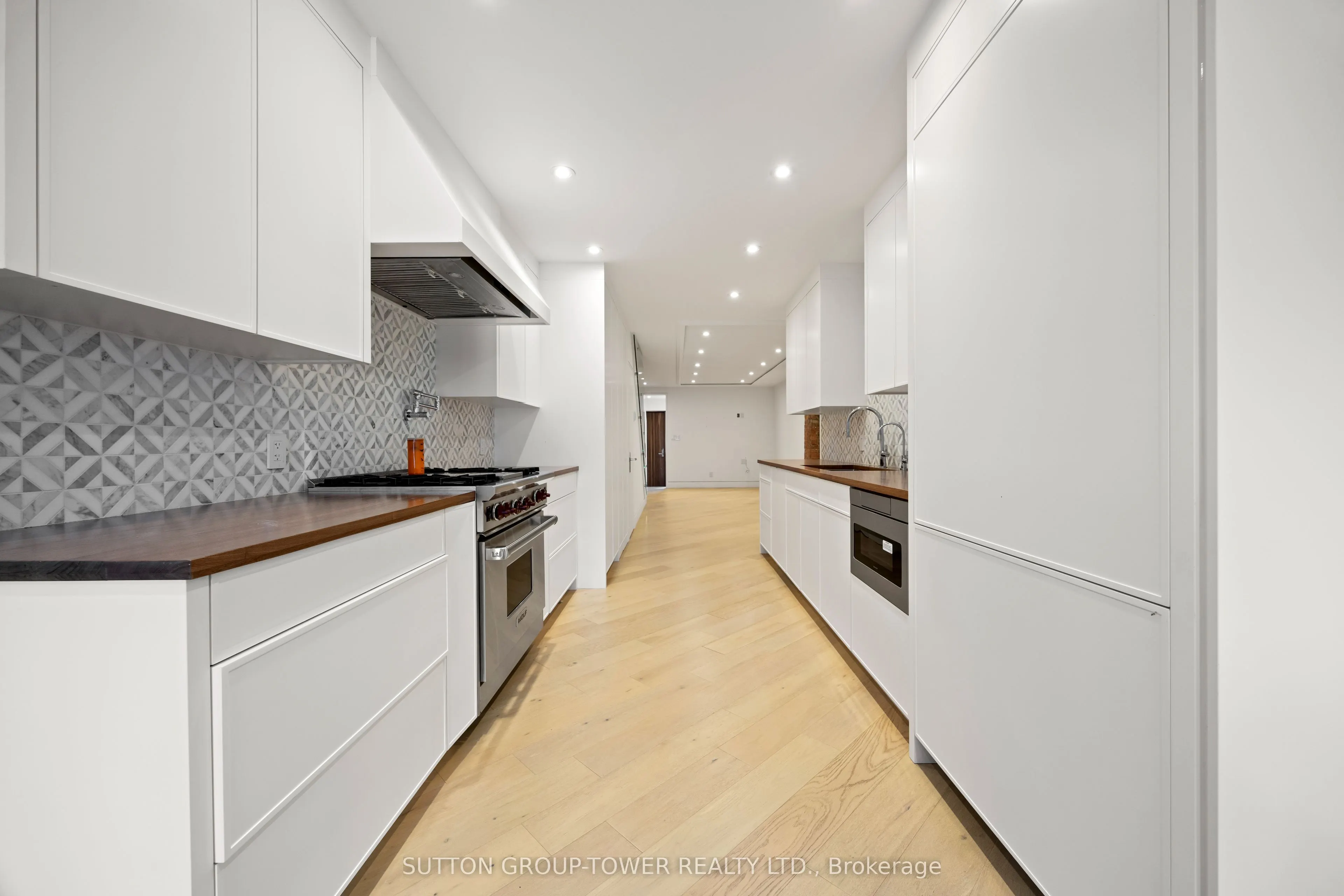 105 Campbell Avenue S, #2