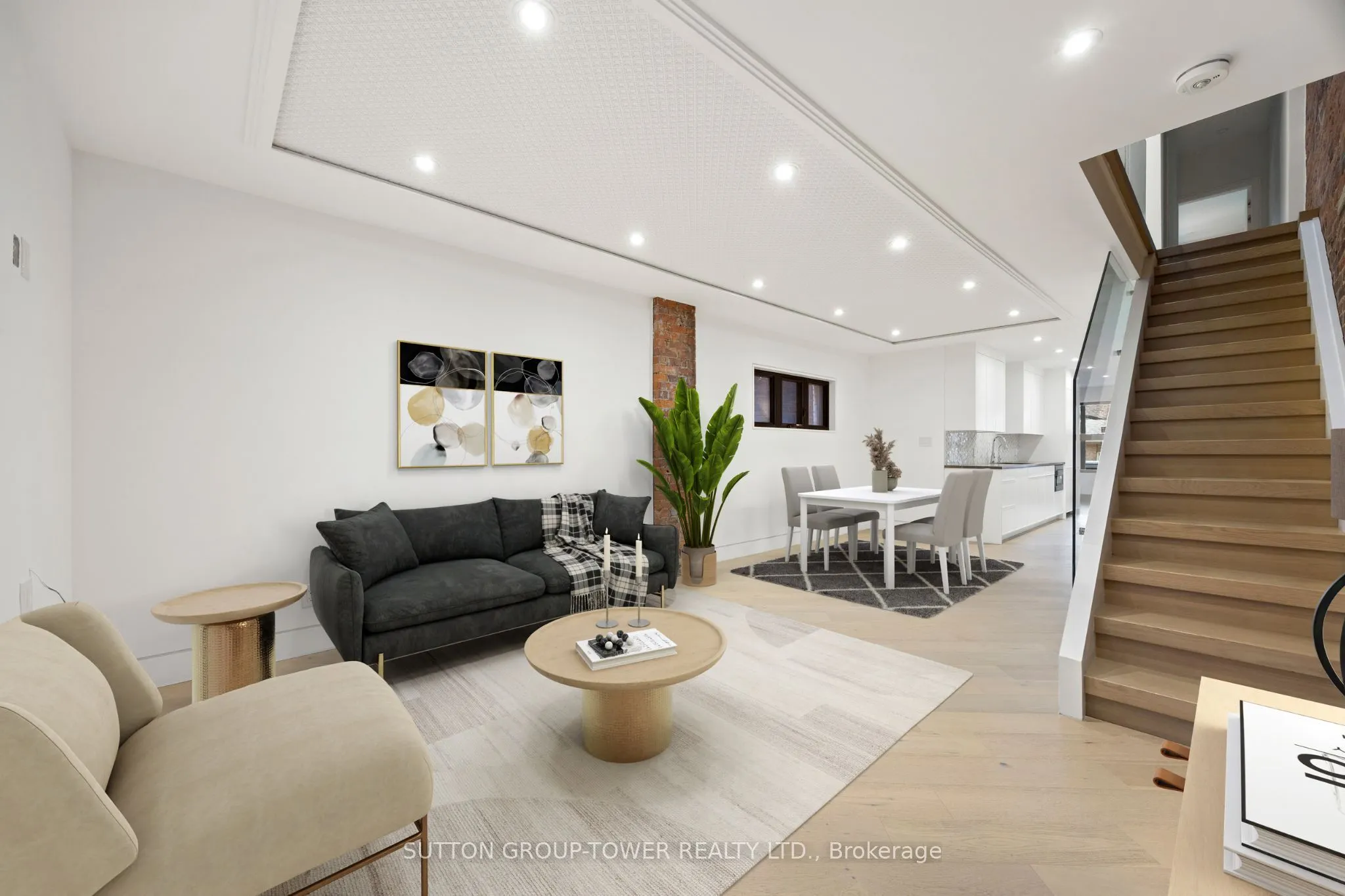 105 Campbell Avenue S, #2