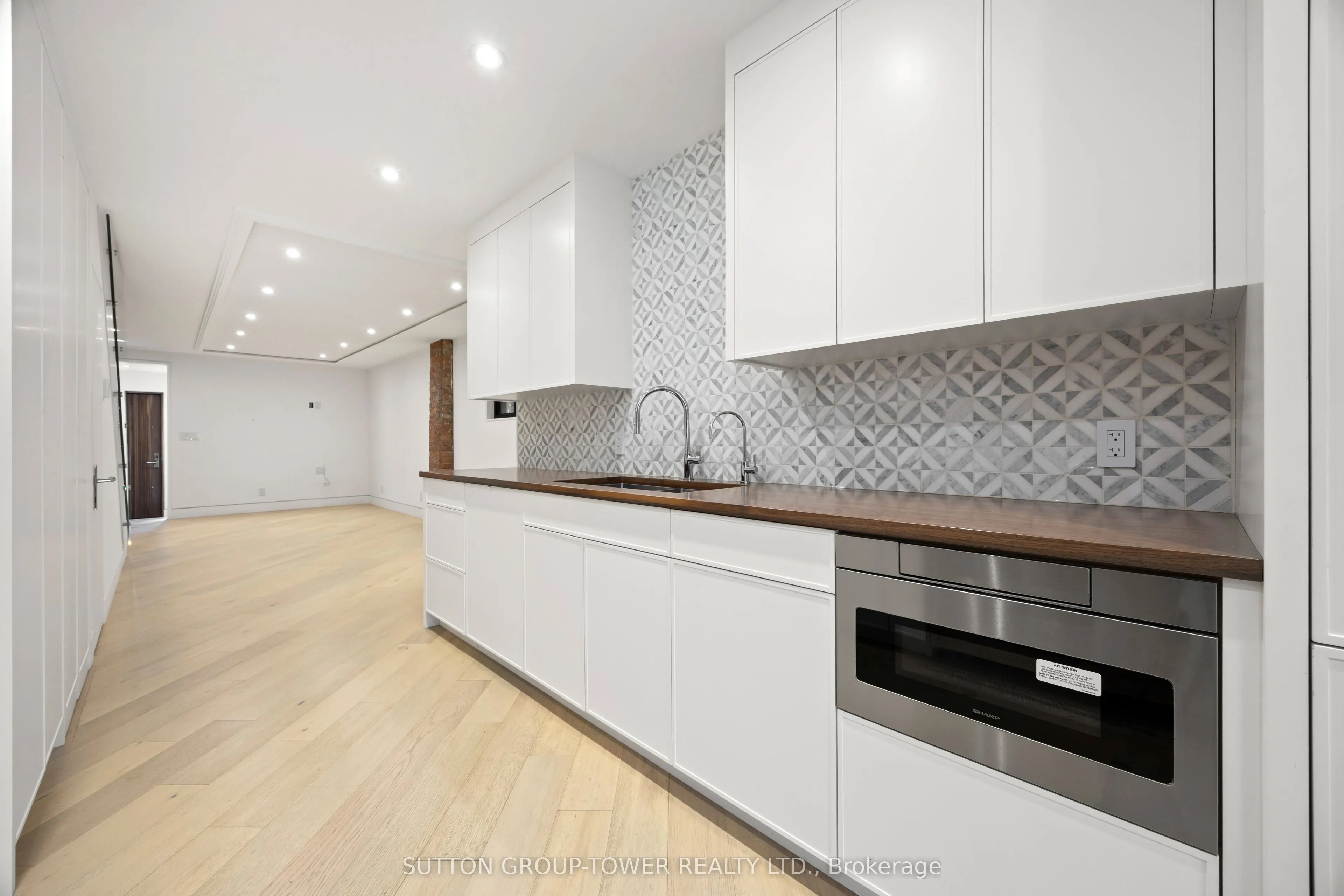 105 Campbell Avenue S, #2