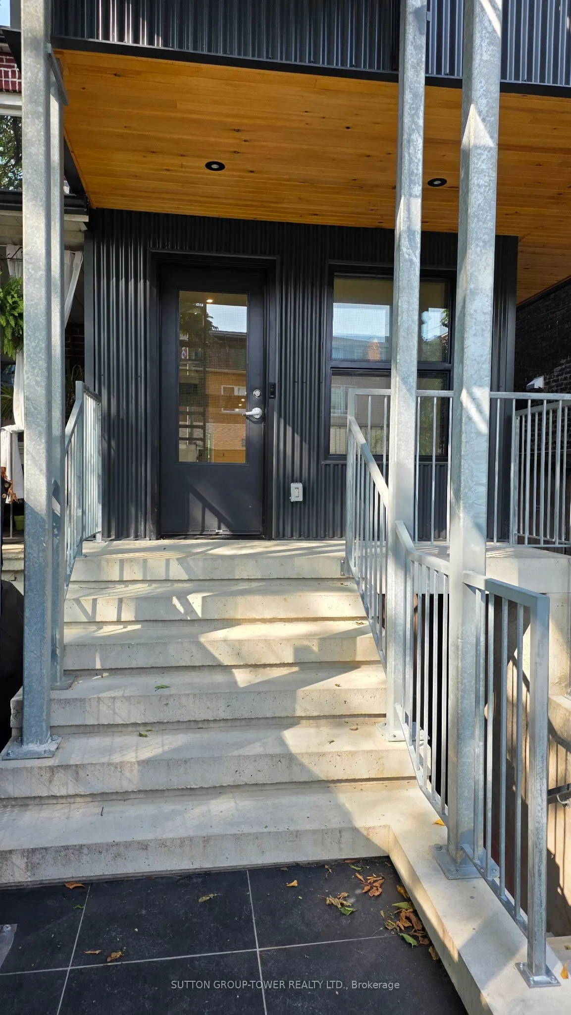 105 Campbell Avenue S, #2