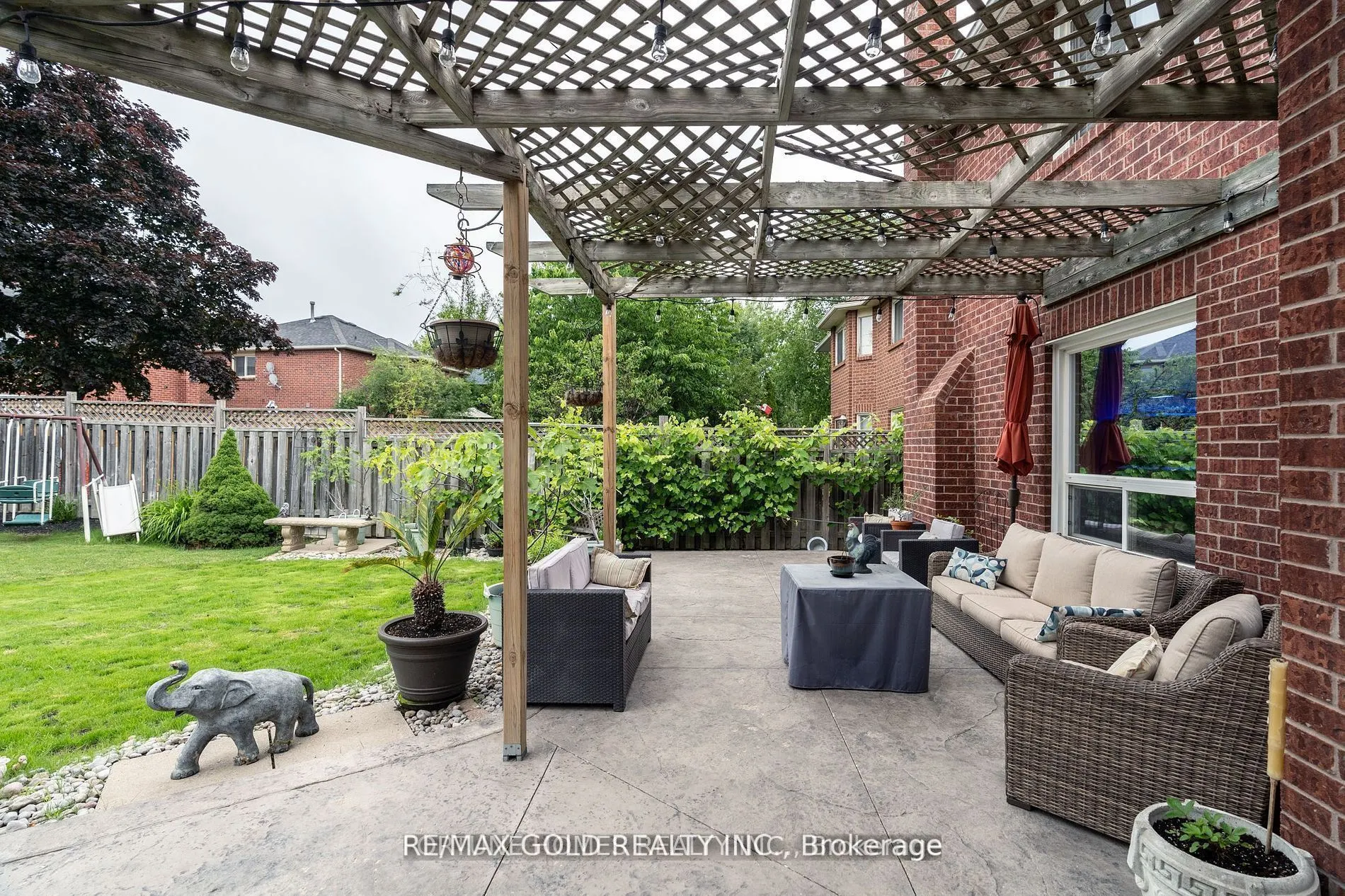 14 Shadywood Road