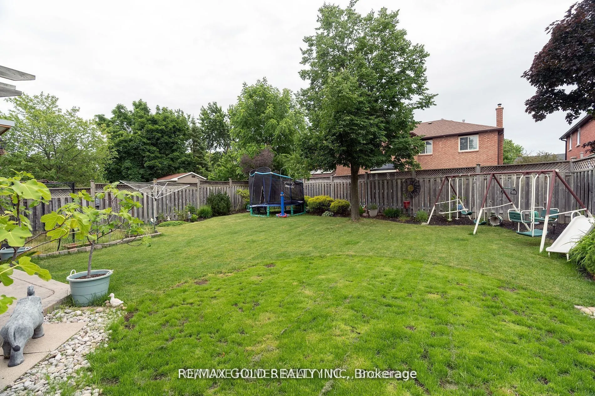 14 Shadywood Road