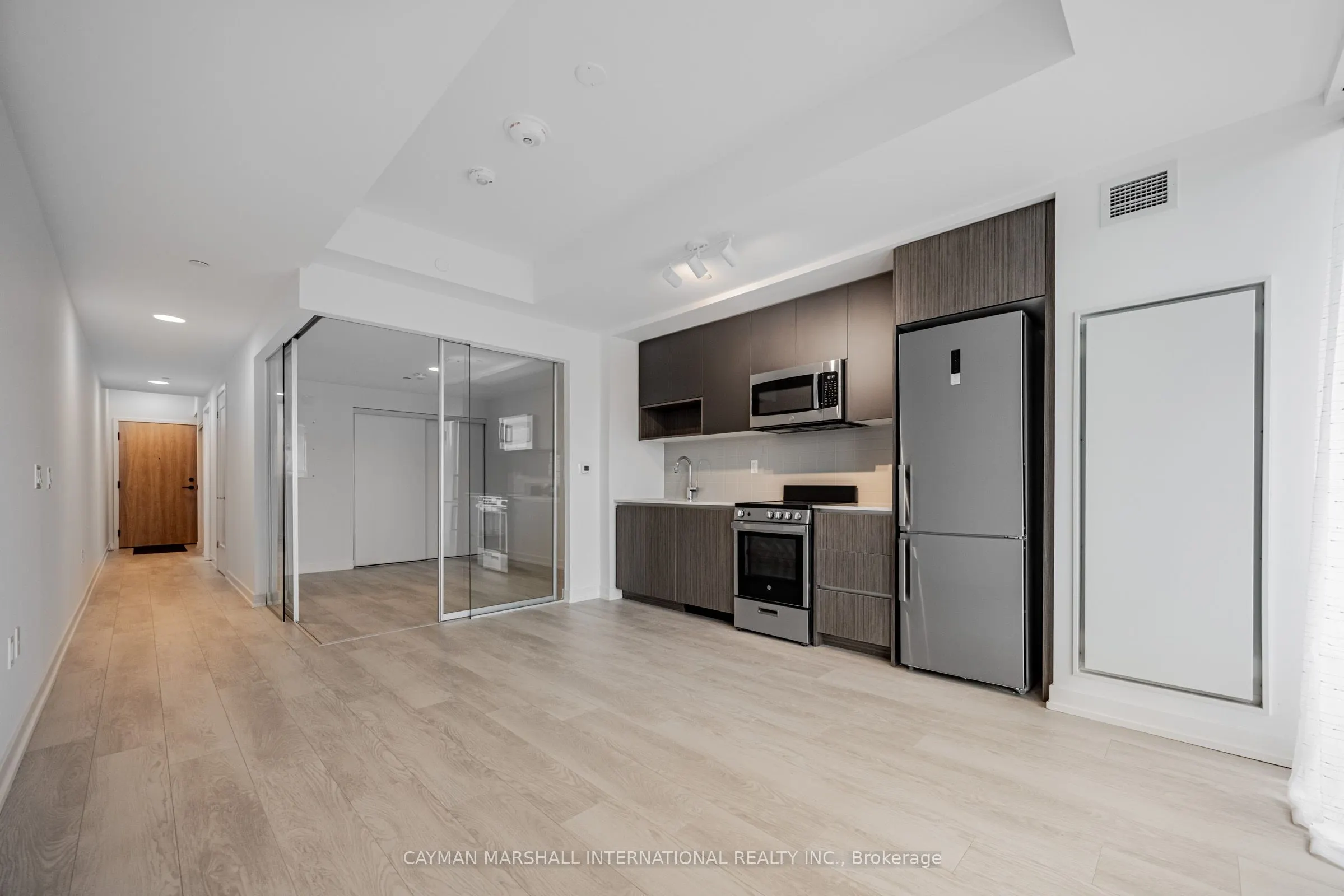 801 The Queensway, #307