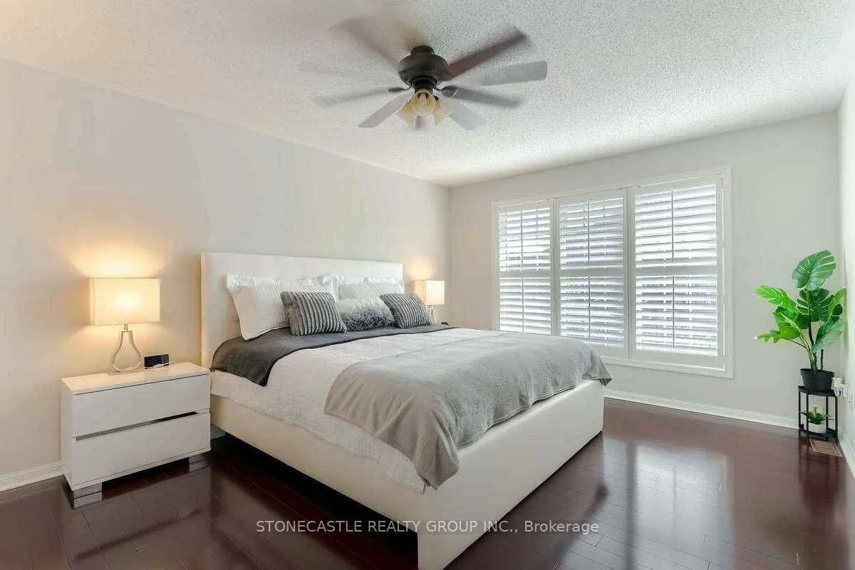 1643 Allan Crescent