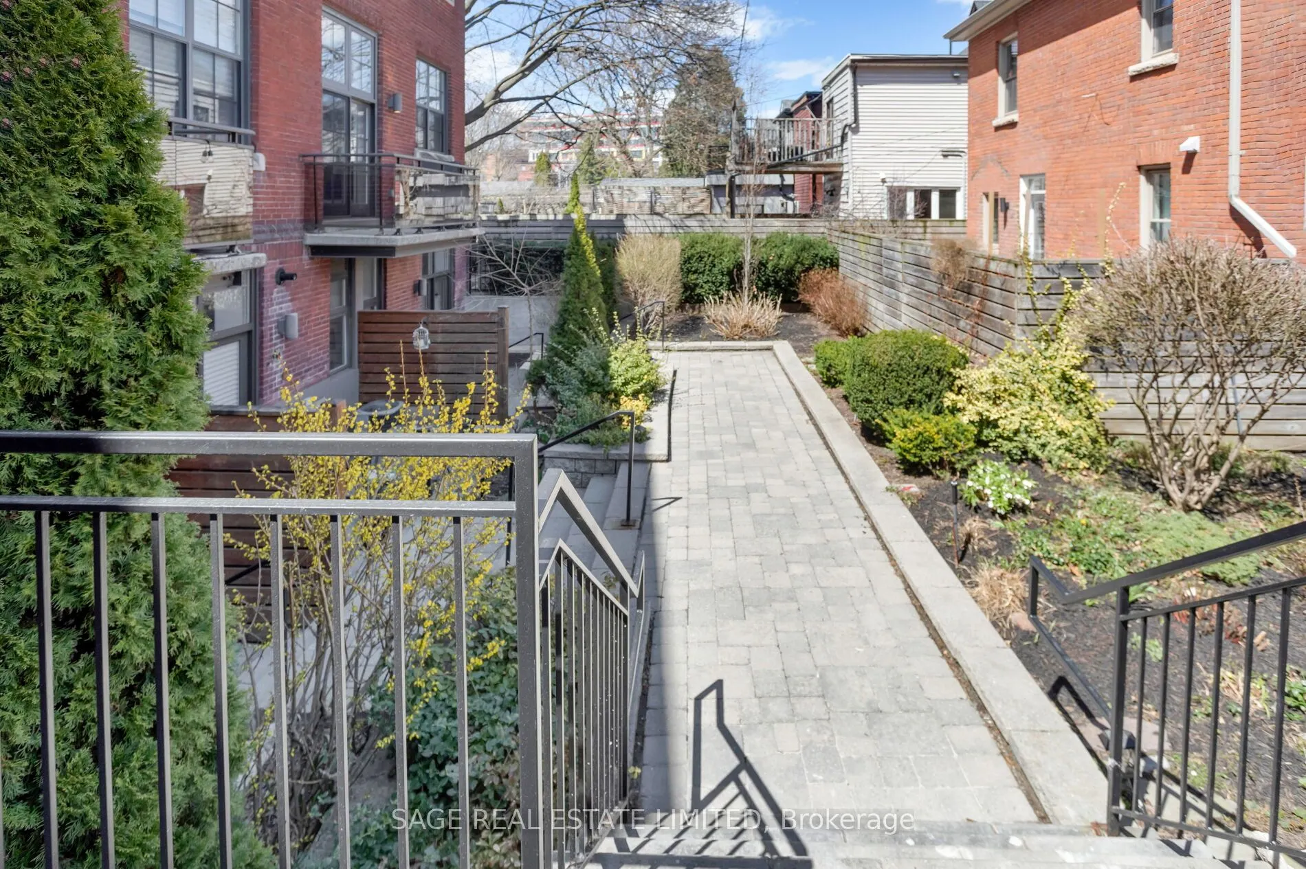152 Annette Street, #103