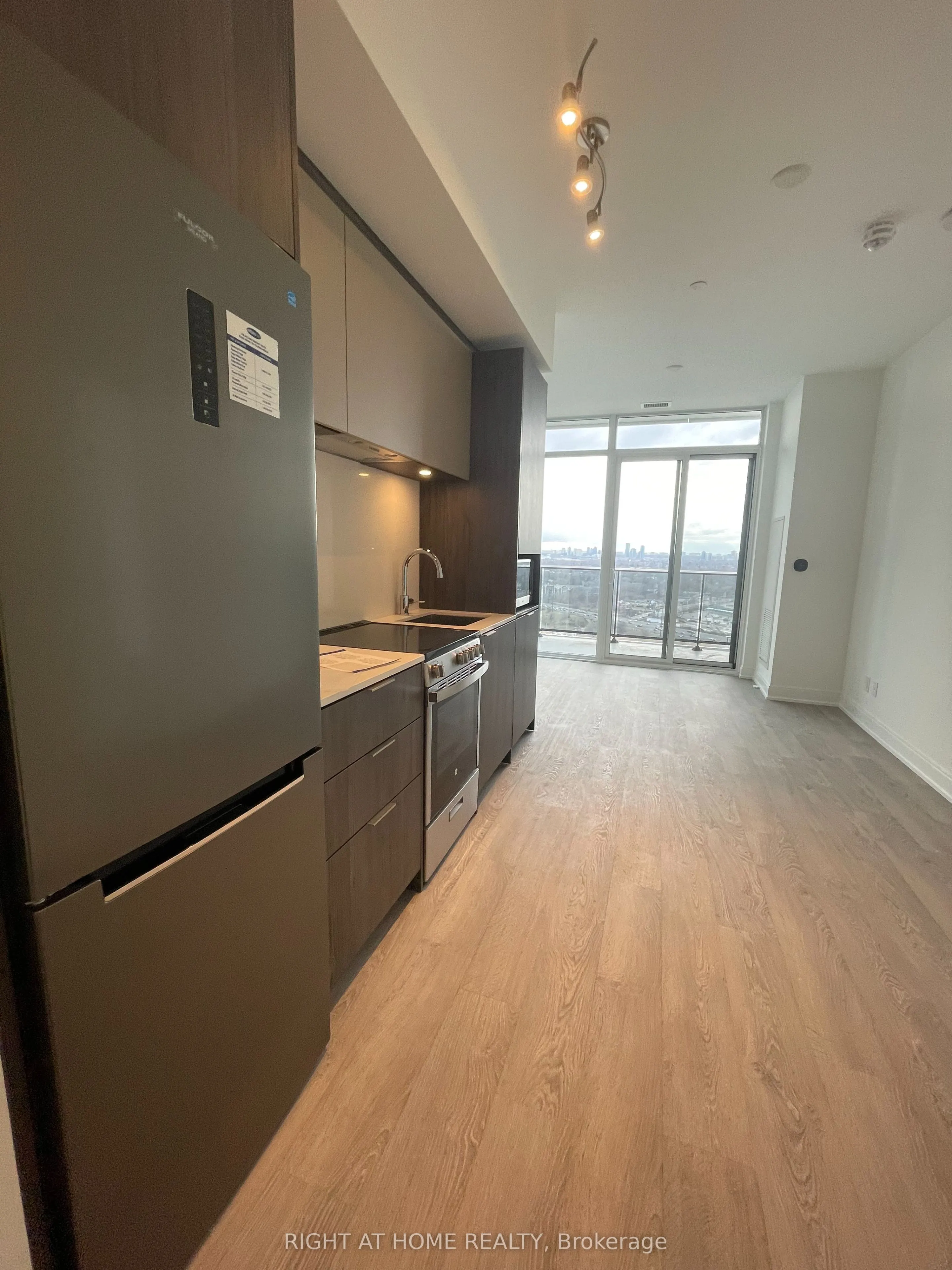 70 ANNIE CRAIG Drive, #3009
