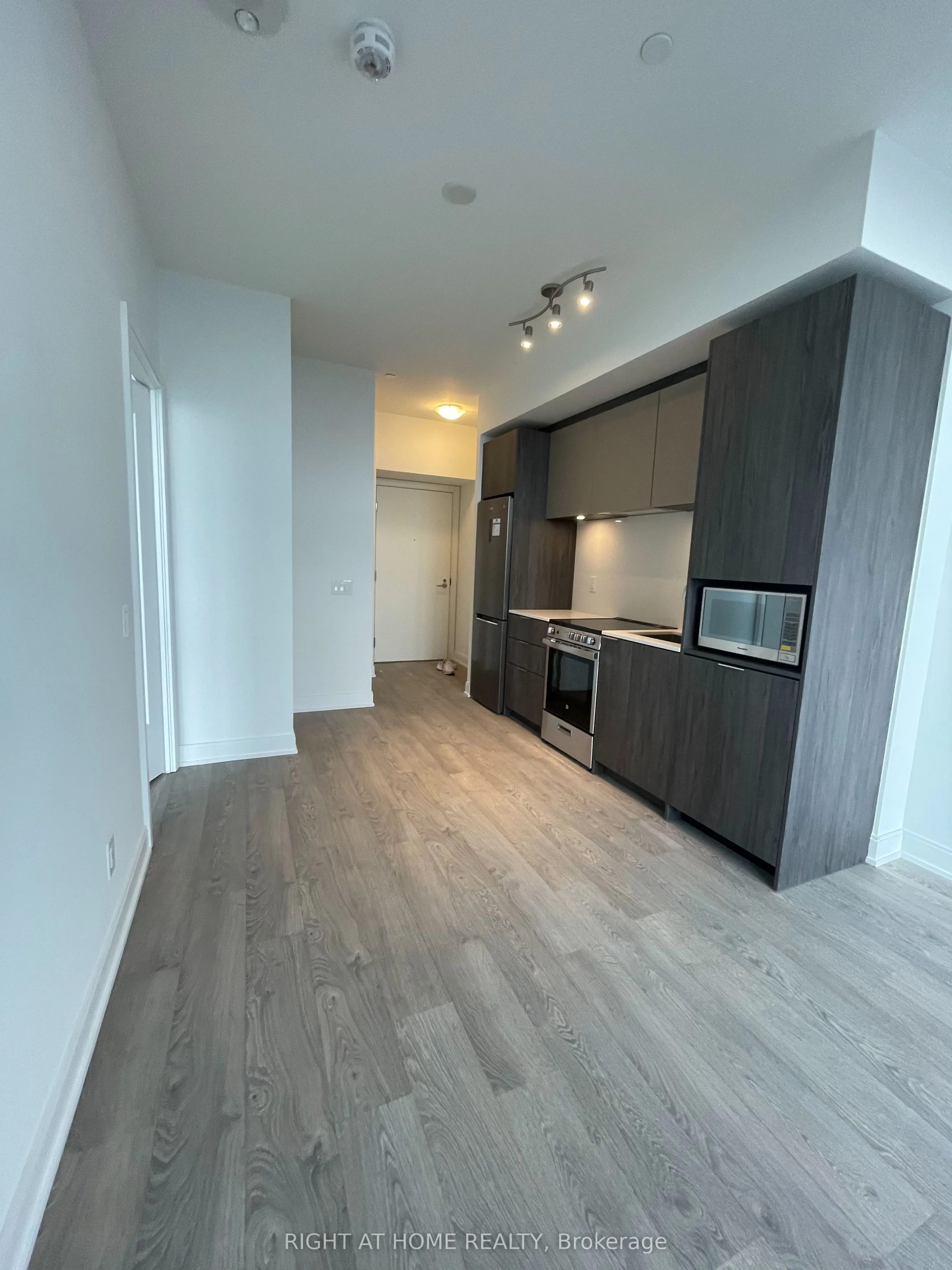 70 ANNIE CRAIG Drive, #3009