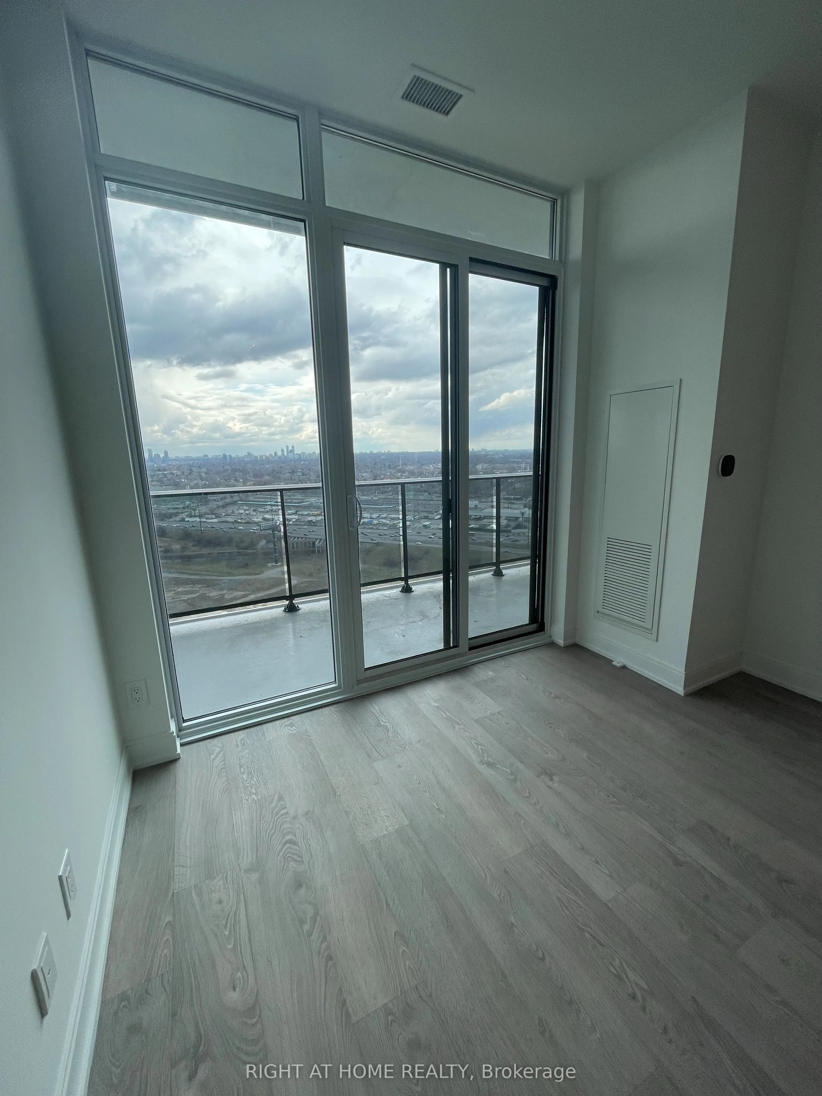 70 ANNIE CRAIG Drive, #3009