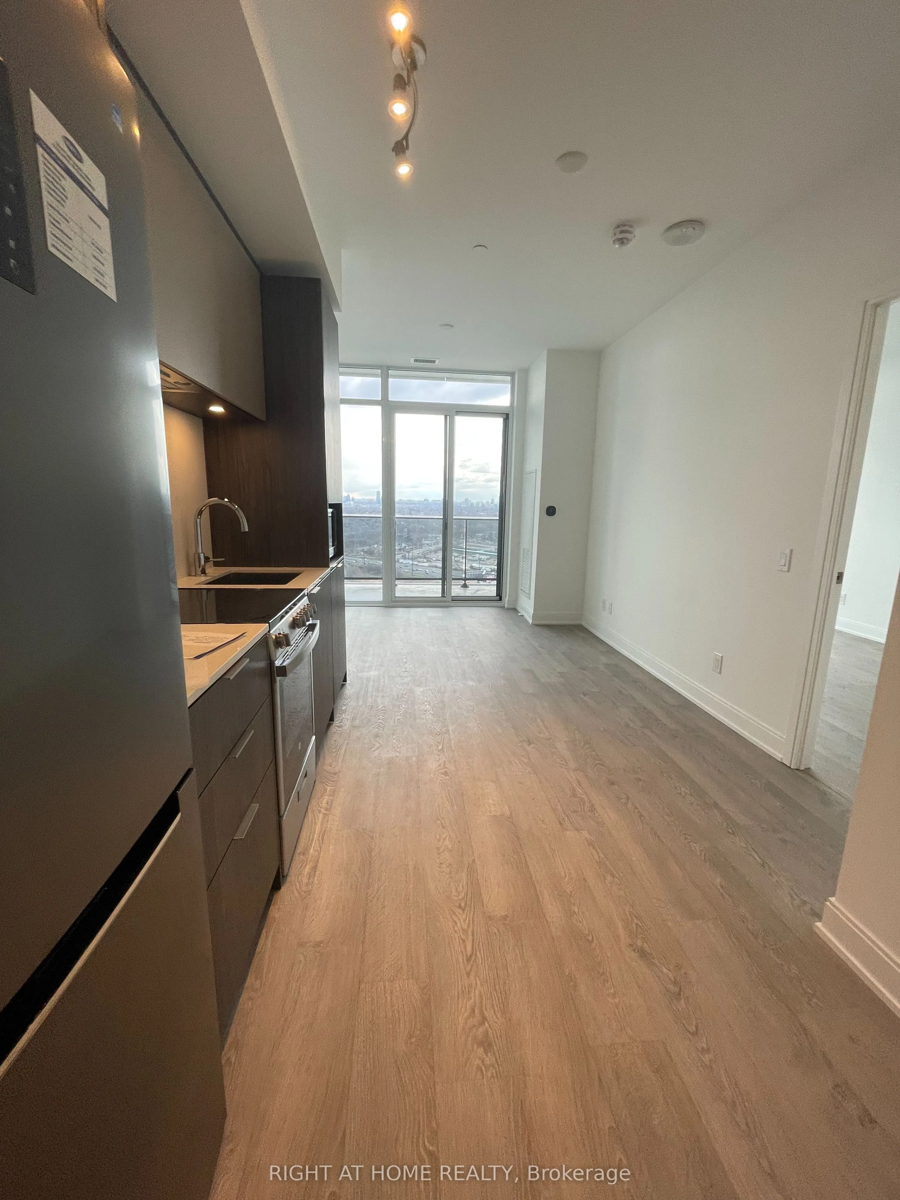 70 ANNIE CRAIG Drive, #3009