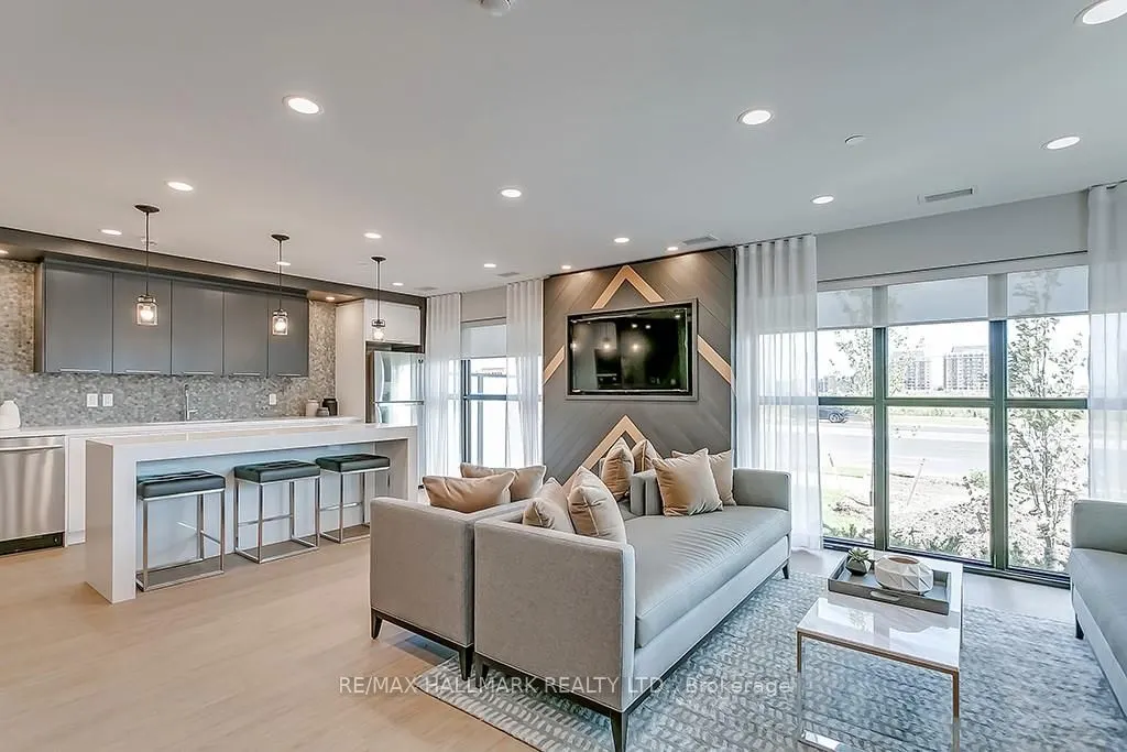 128 Grovewood Common, #110