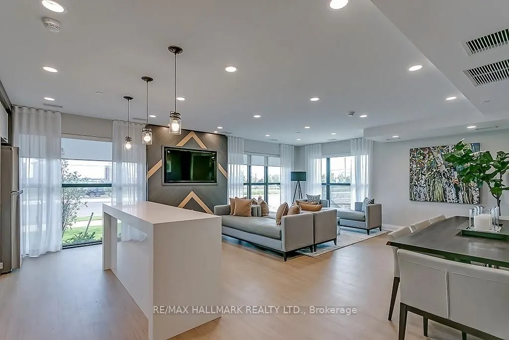 128 Grovewood Common, #110
