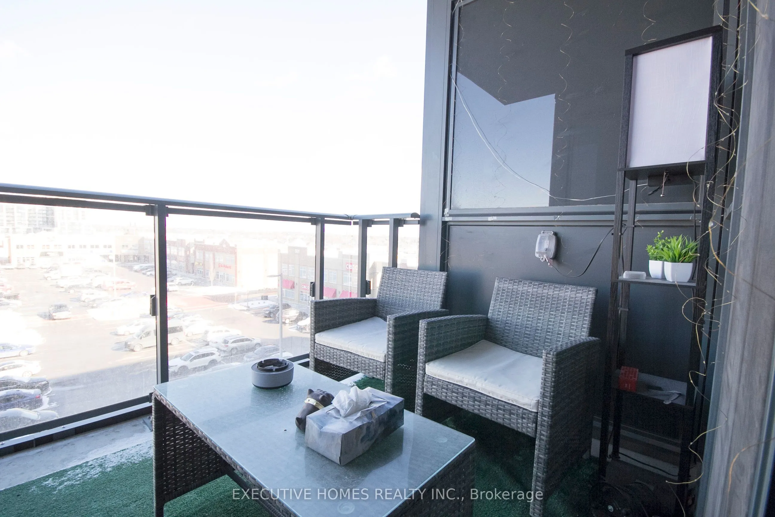 509 Dundas Street, #411