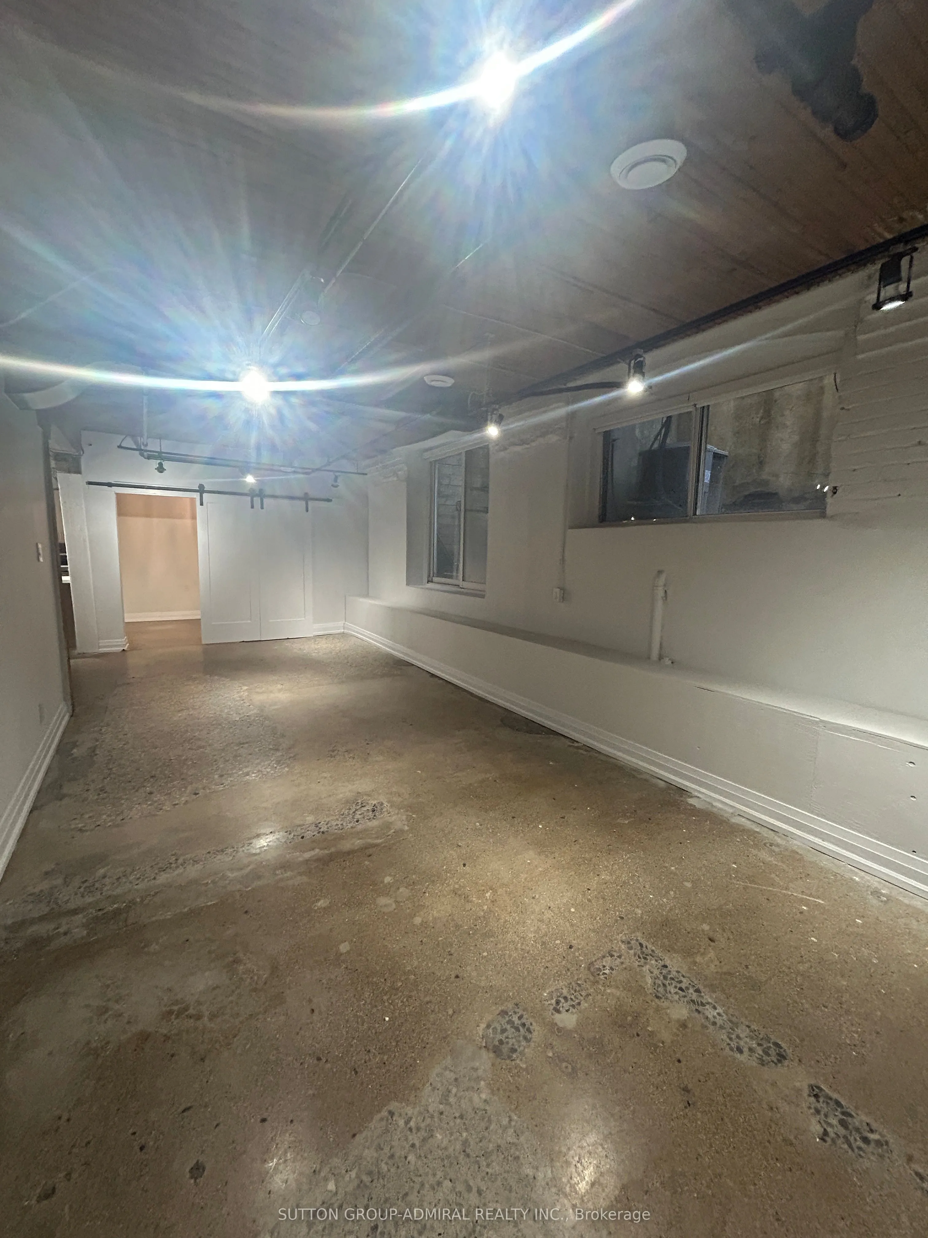 34 Noble Street, #L101