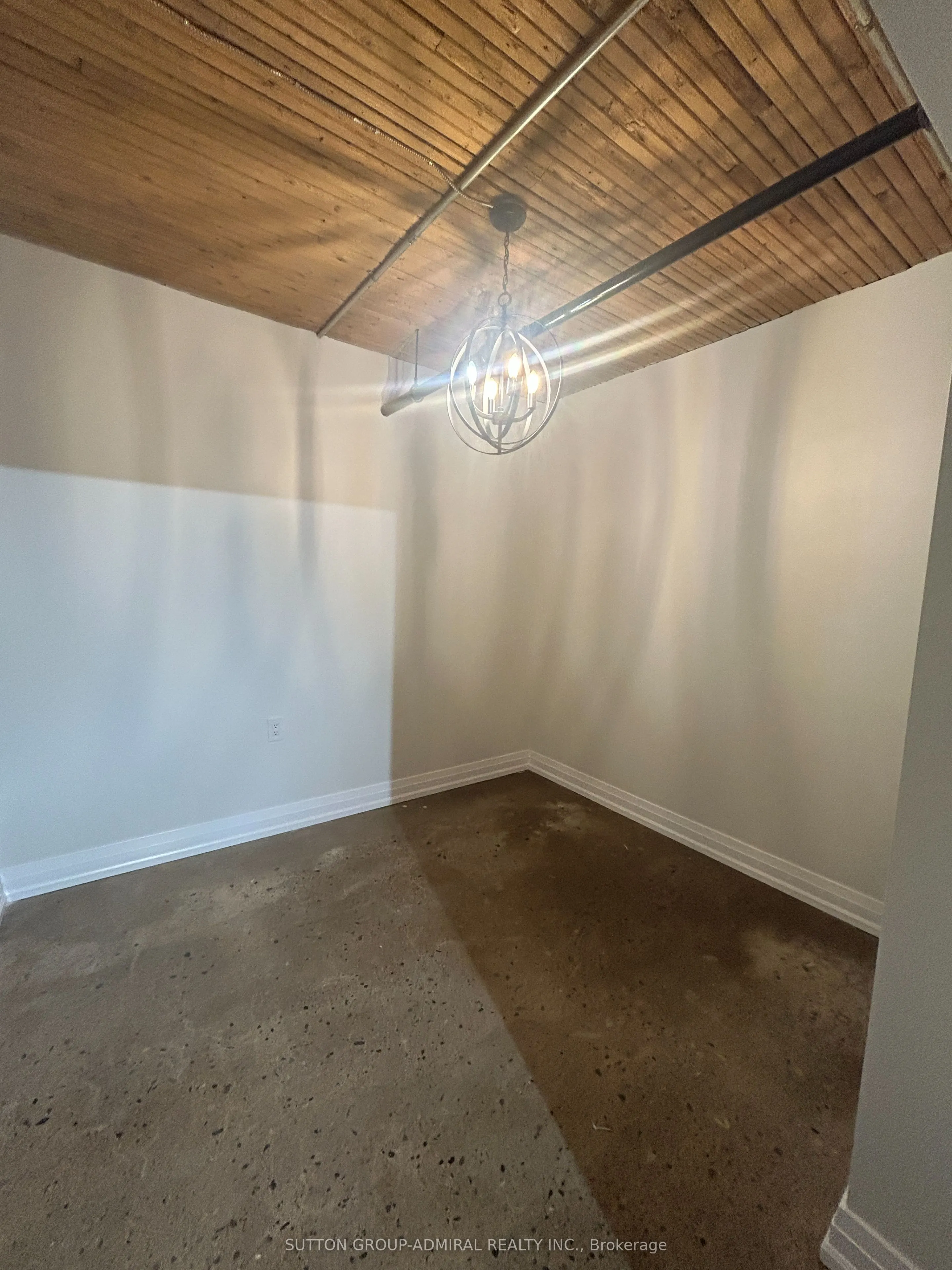 34 Noble Street, #L101